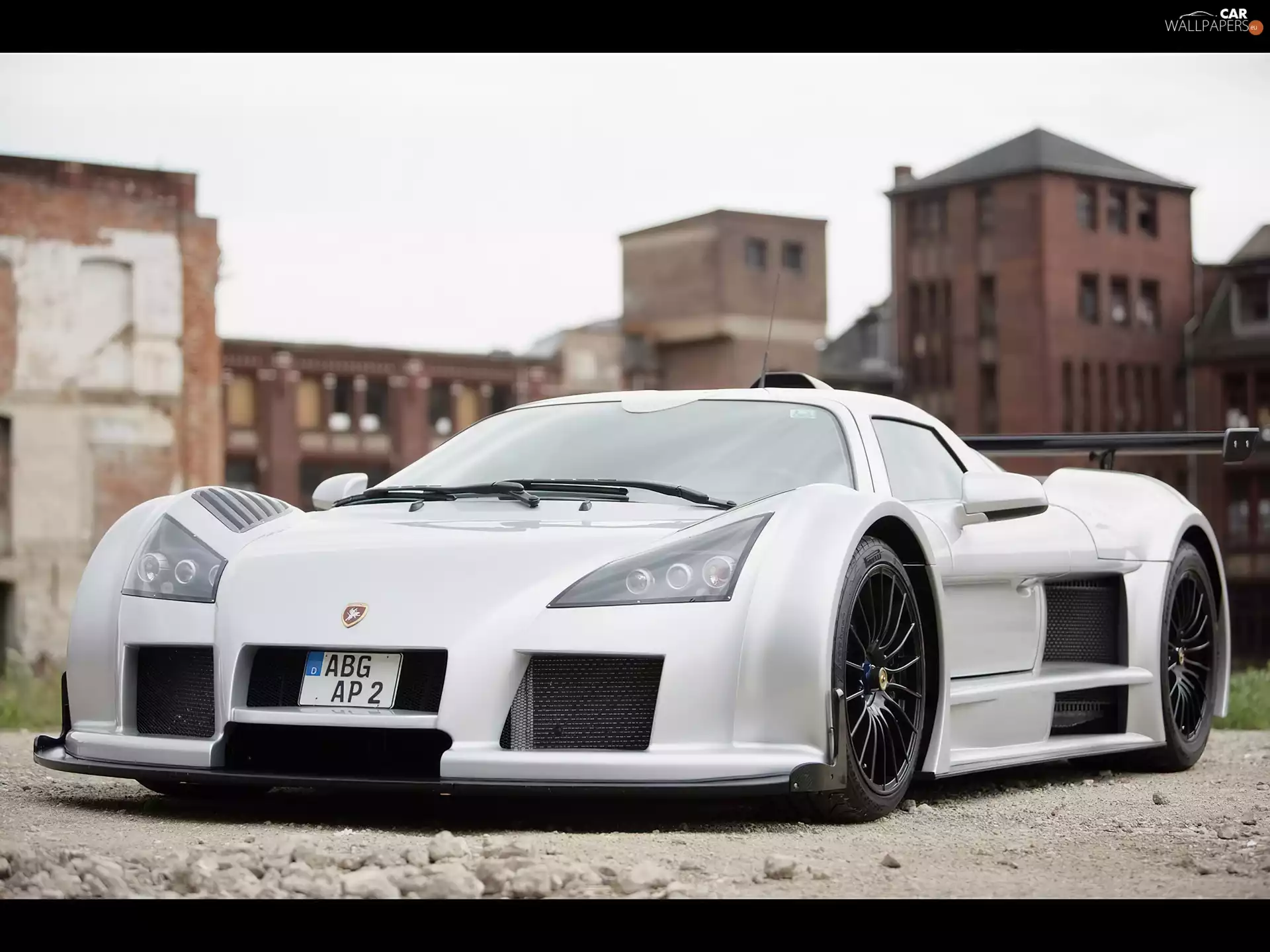 White, German, construction, Gumpert Apollo