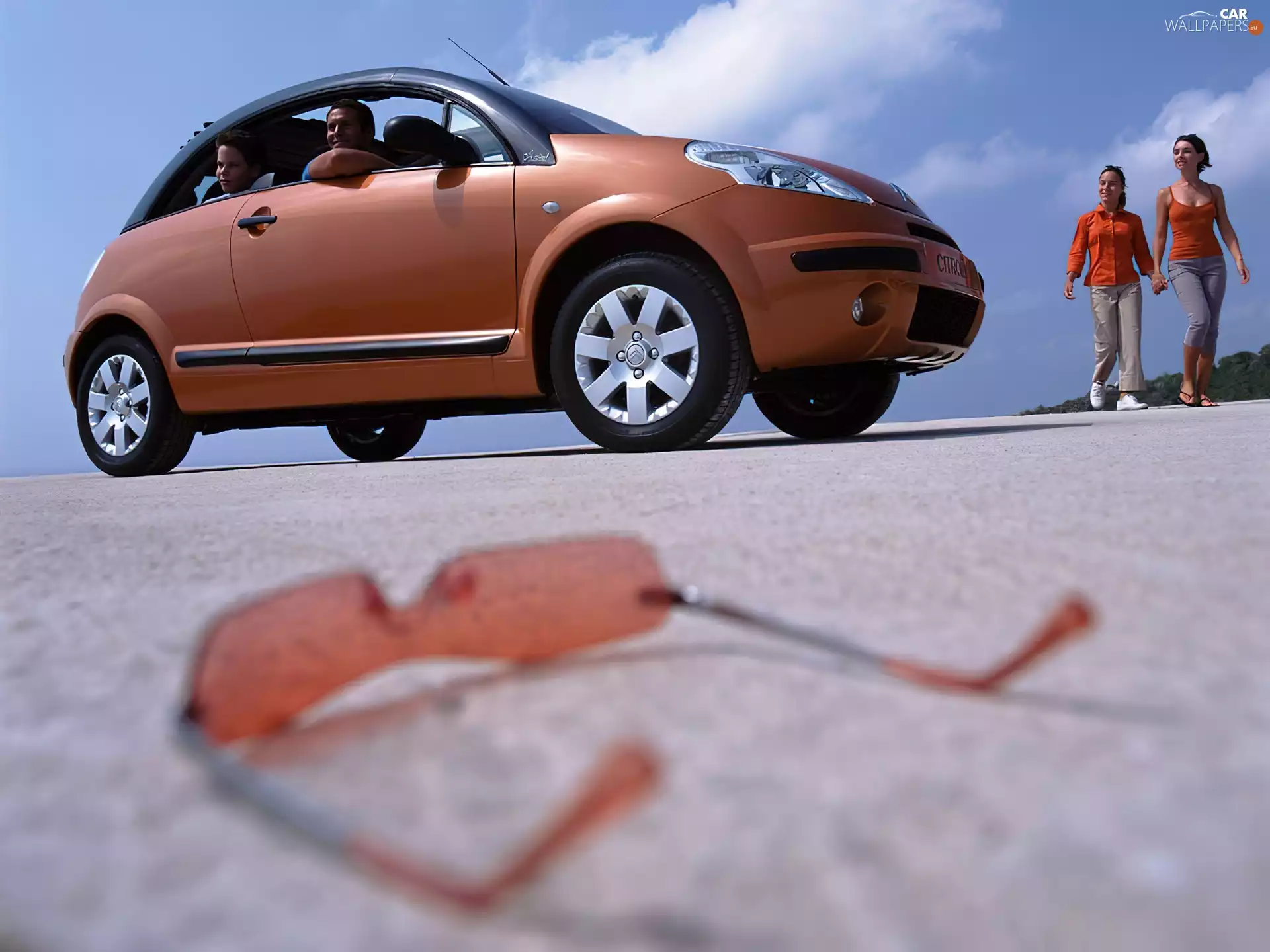 Citroen C3 Pluriel, Glasses