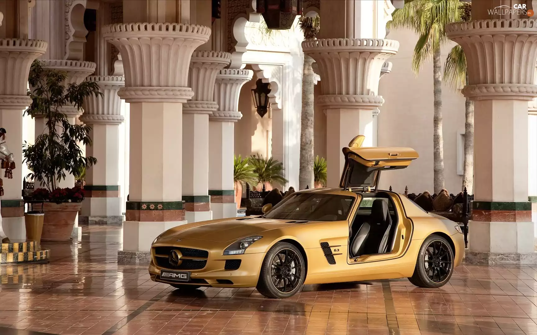 Golden, Mercedes SLR