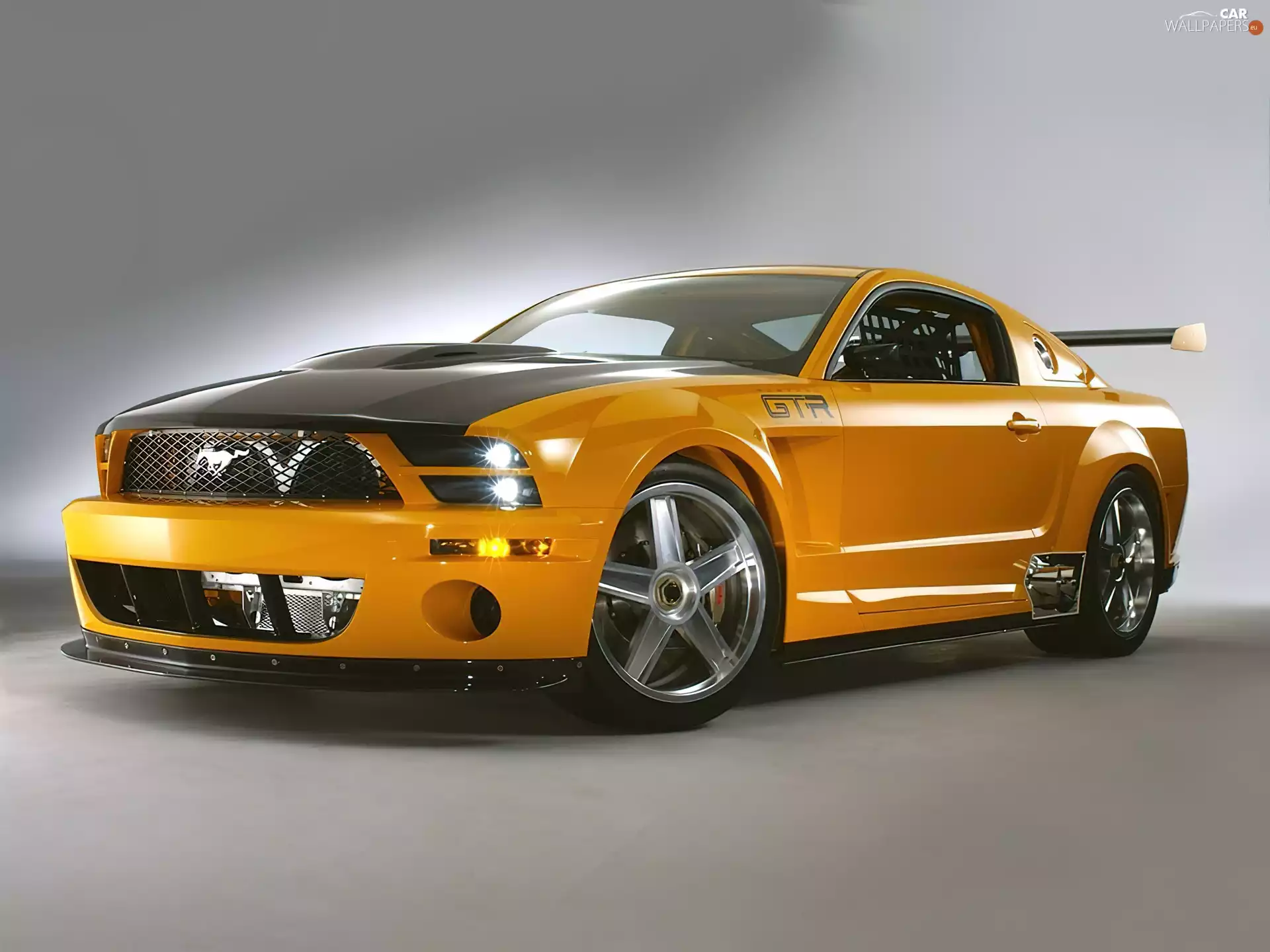 Yellow, Ford Mustang GT