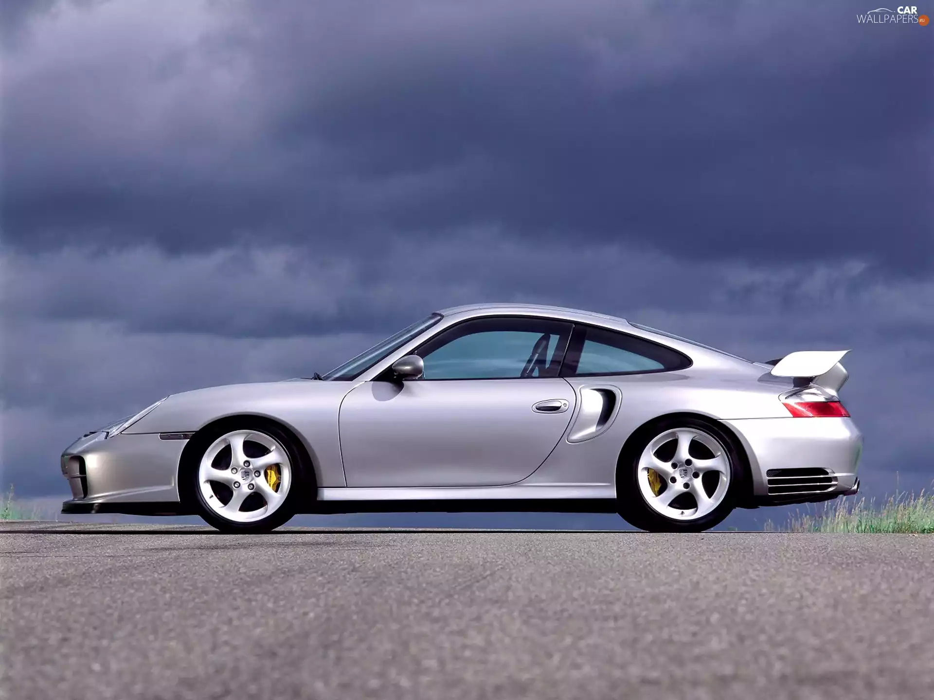 GT2, Sport