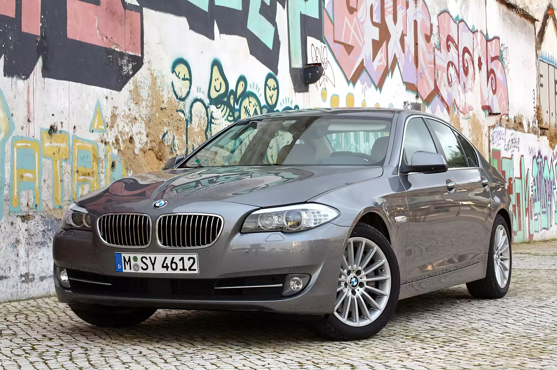 Graffiti, BMW F10, headlights