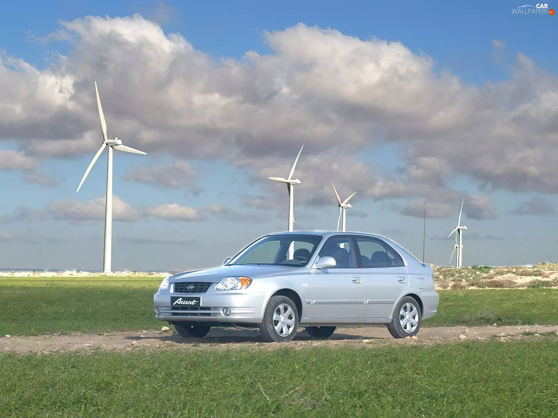 Hyundai Accent, Windmills