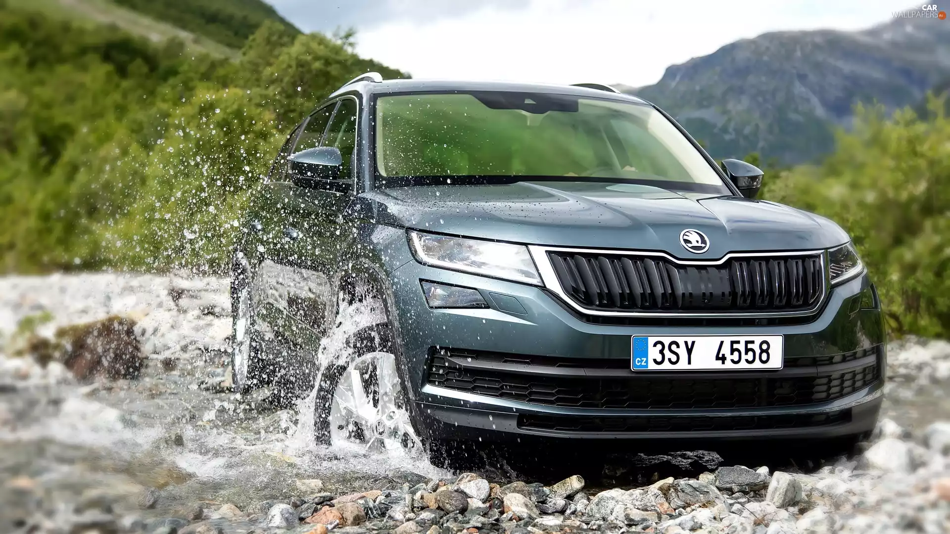 Skoda Kodiaq, water, Stones, Splashing