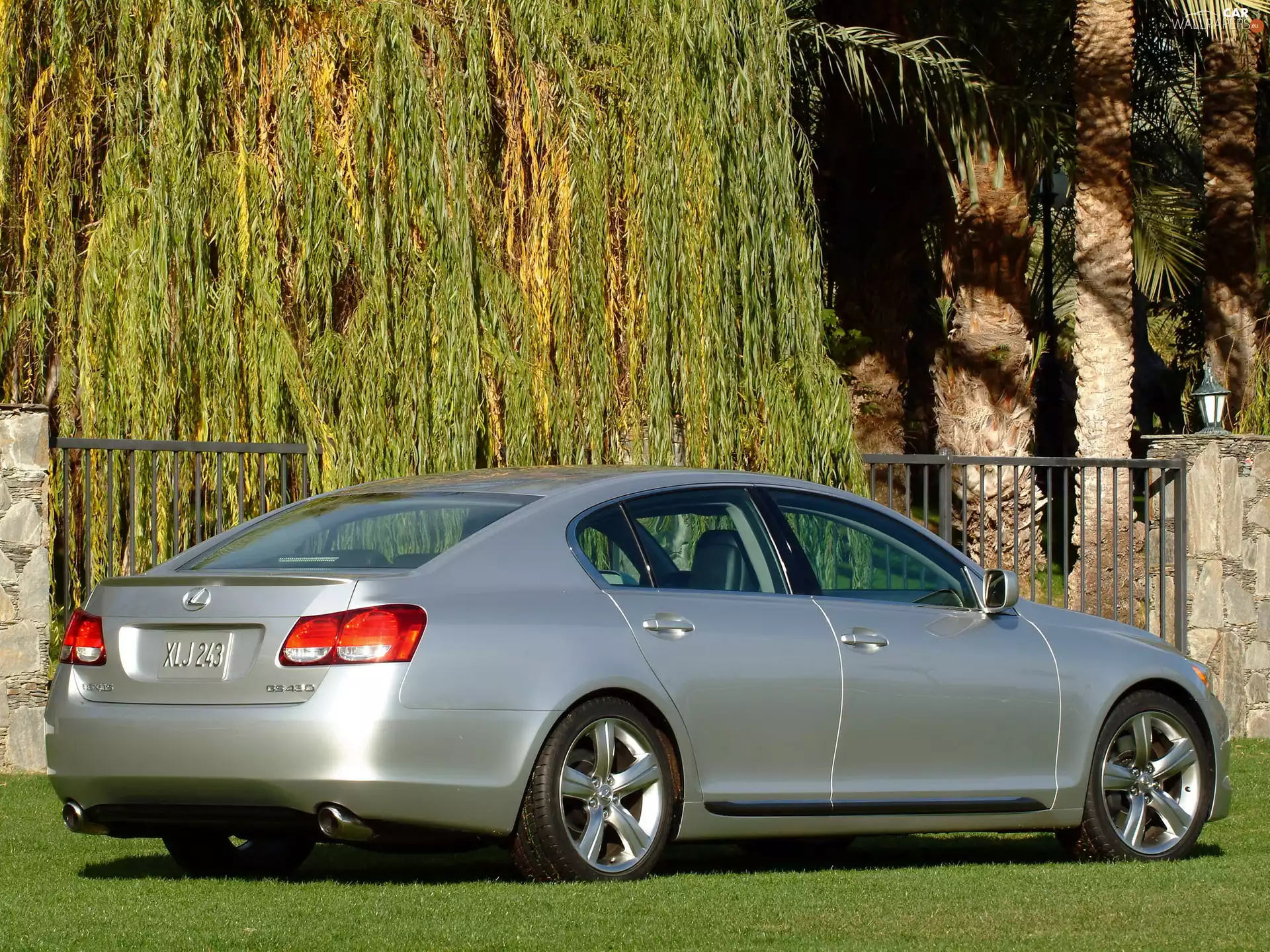 Lexus GS, Back