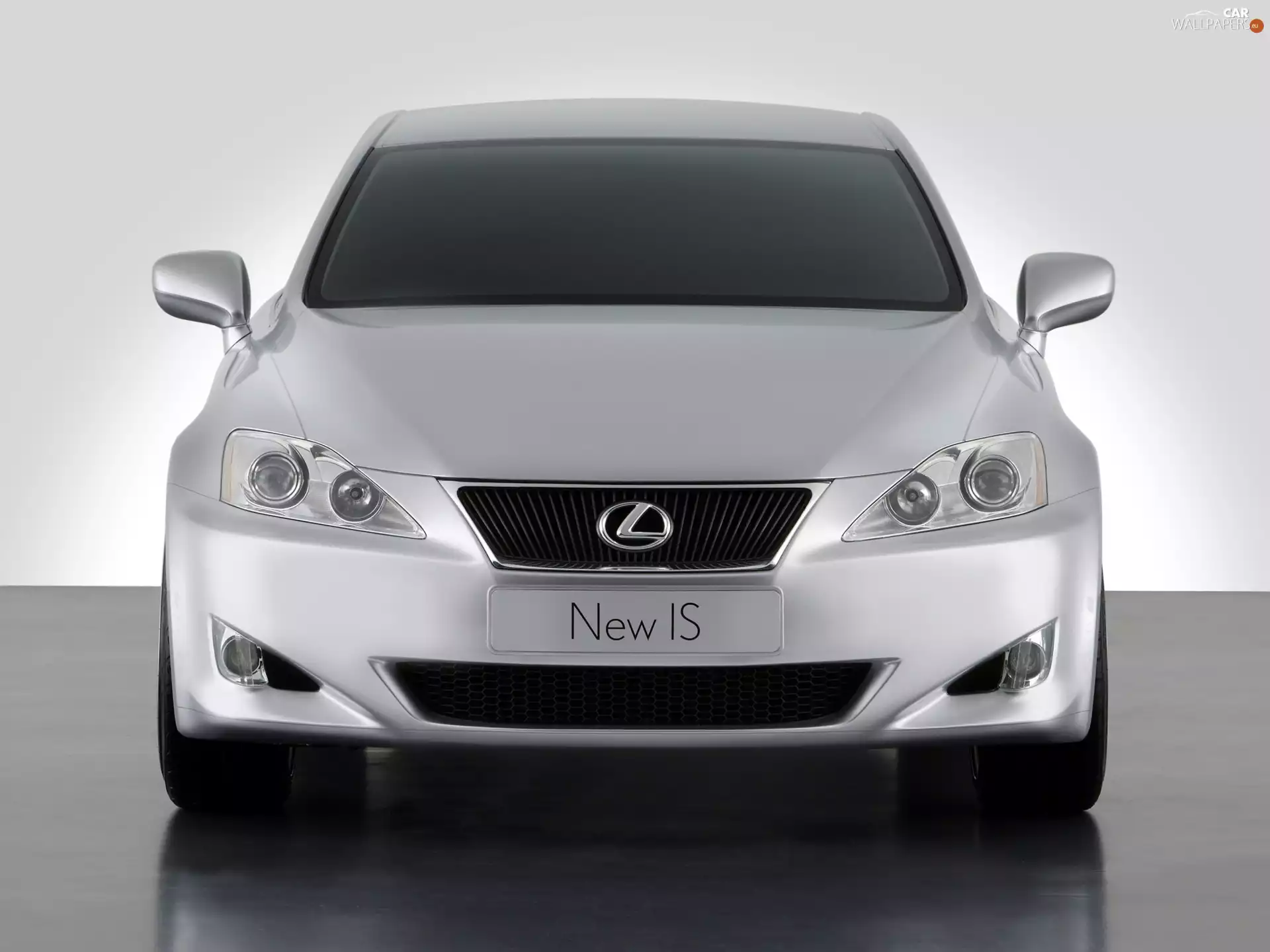 Lexus IS, Front