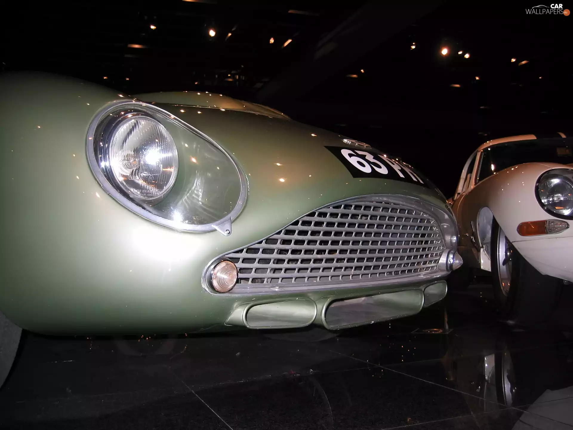 Front, Aston Martin, light