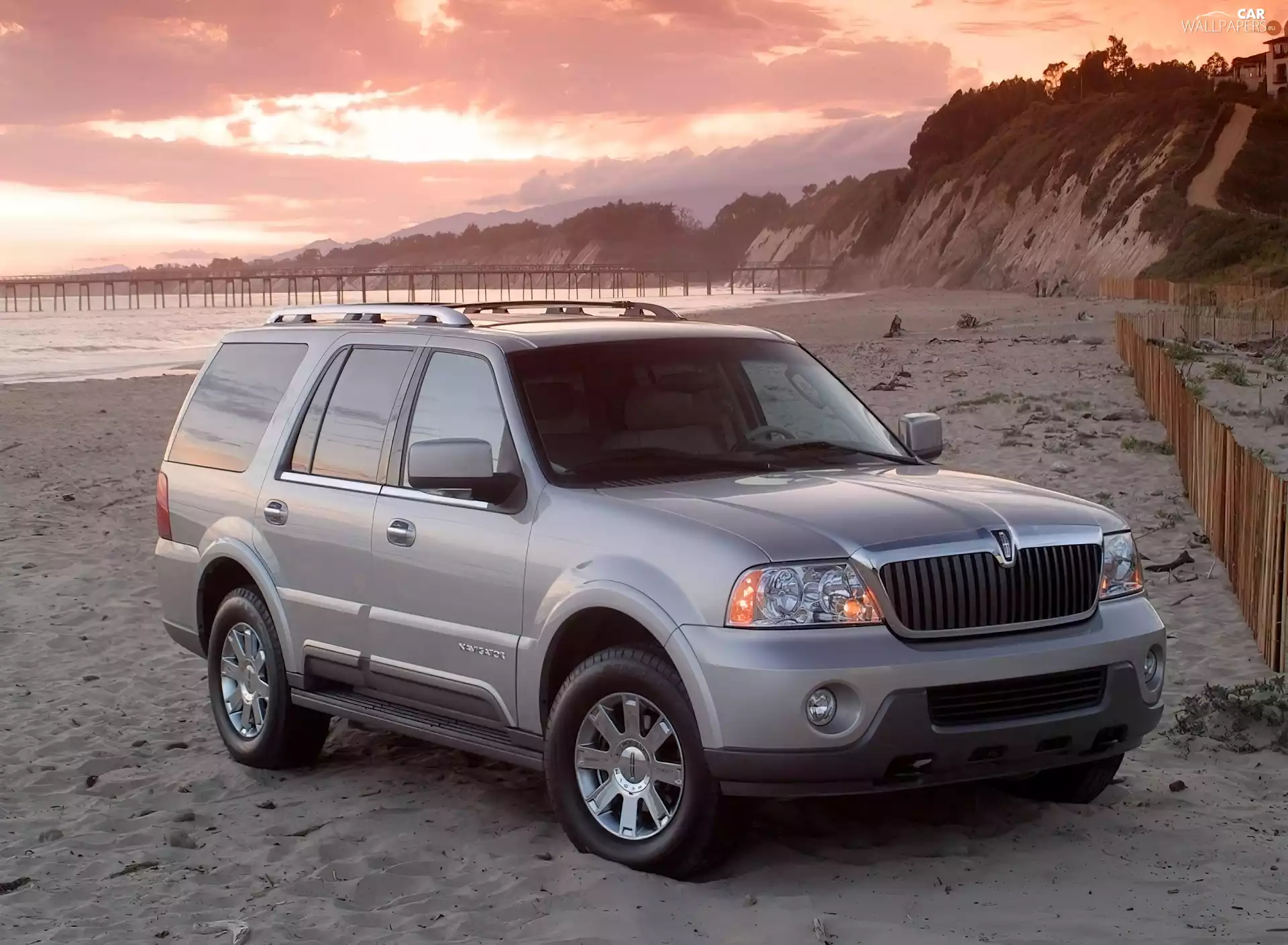 Lincoln Navigator, Beaches