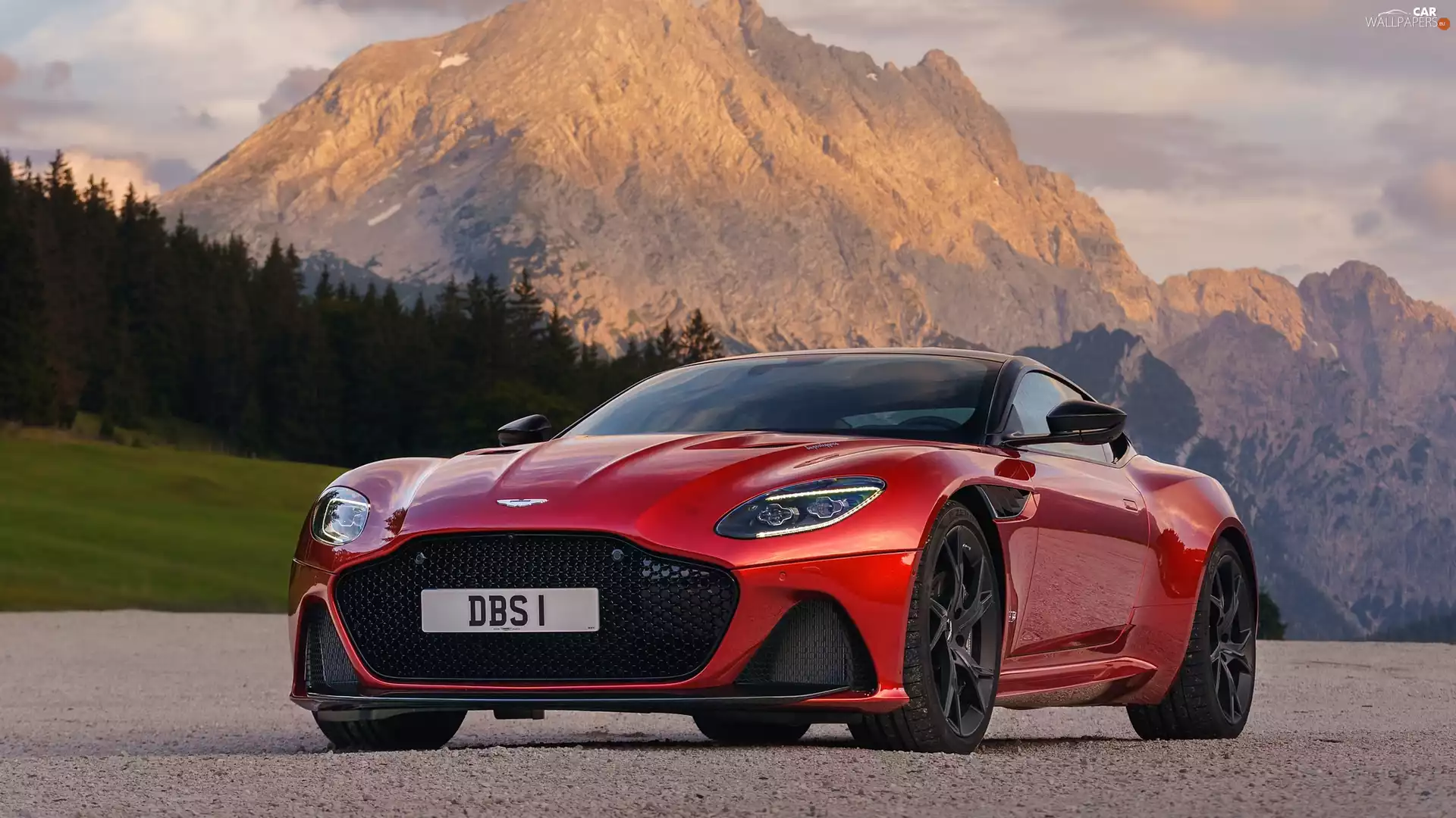 Aston Martin DBS Superleggera, Mountains