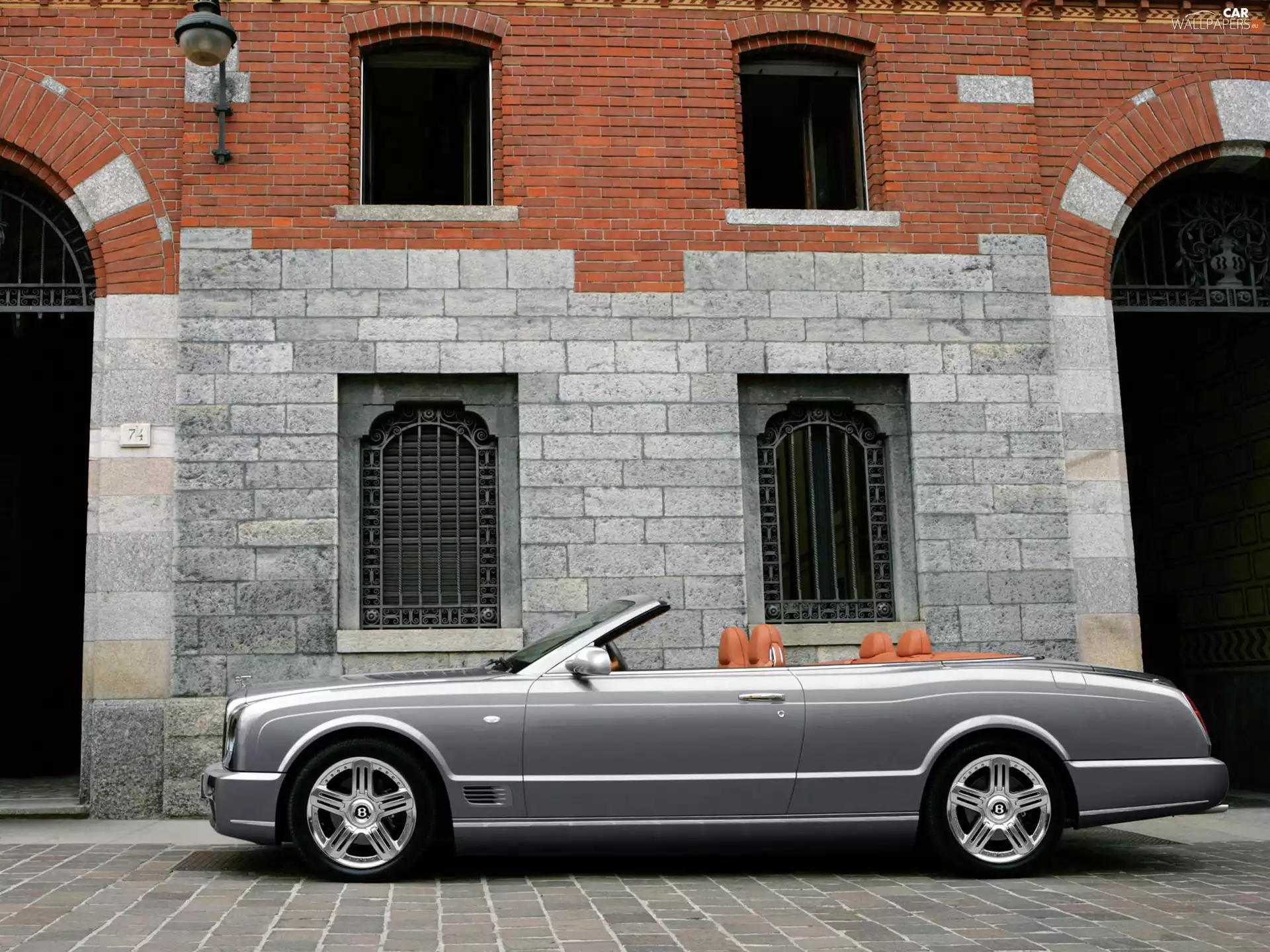 Cabriolet, Bentley Azure, massive
