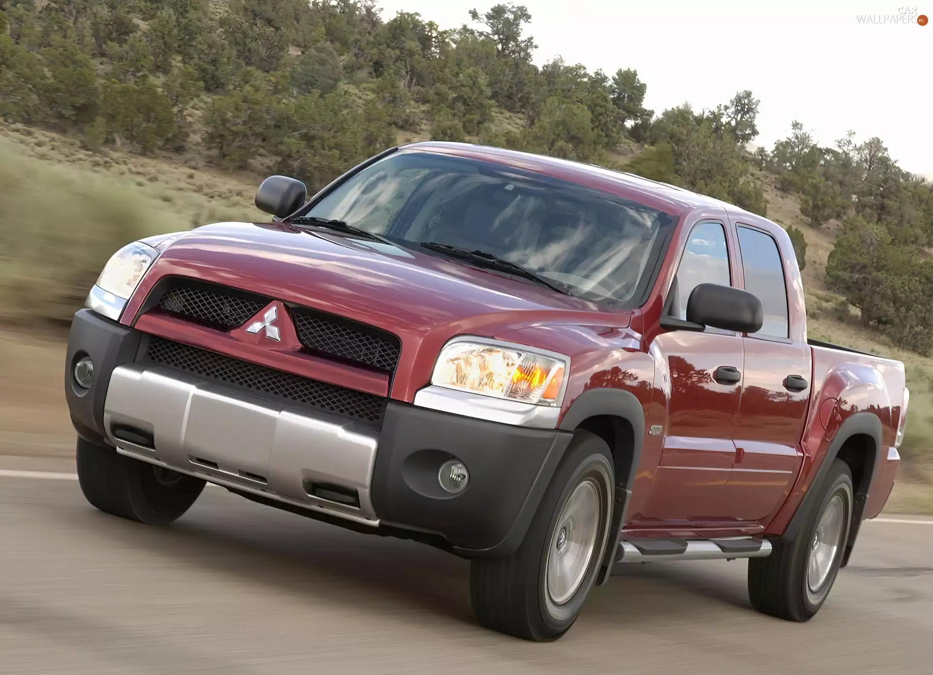 Mitsubishi Raider