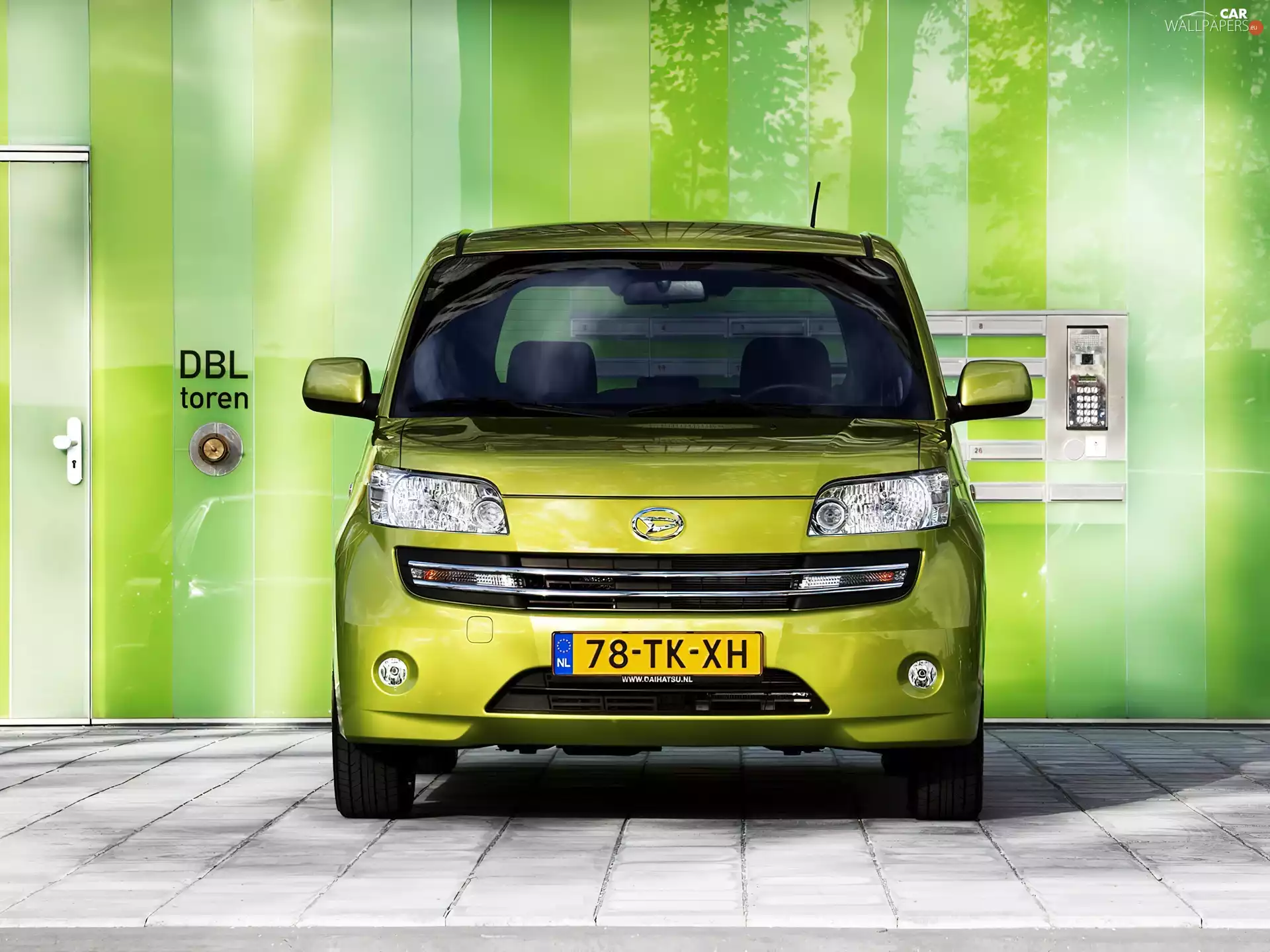 Halogens, Daihatsu Materia, Netherlands