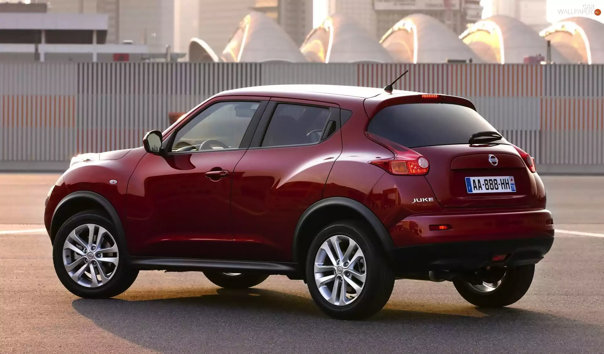 Nissan Juke, side