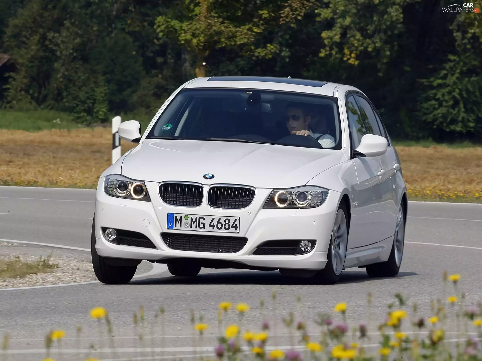 curve, BMW E90, Overcoming