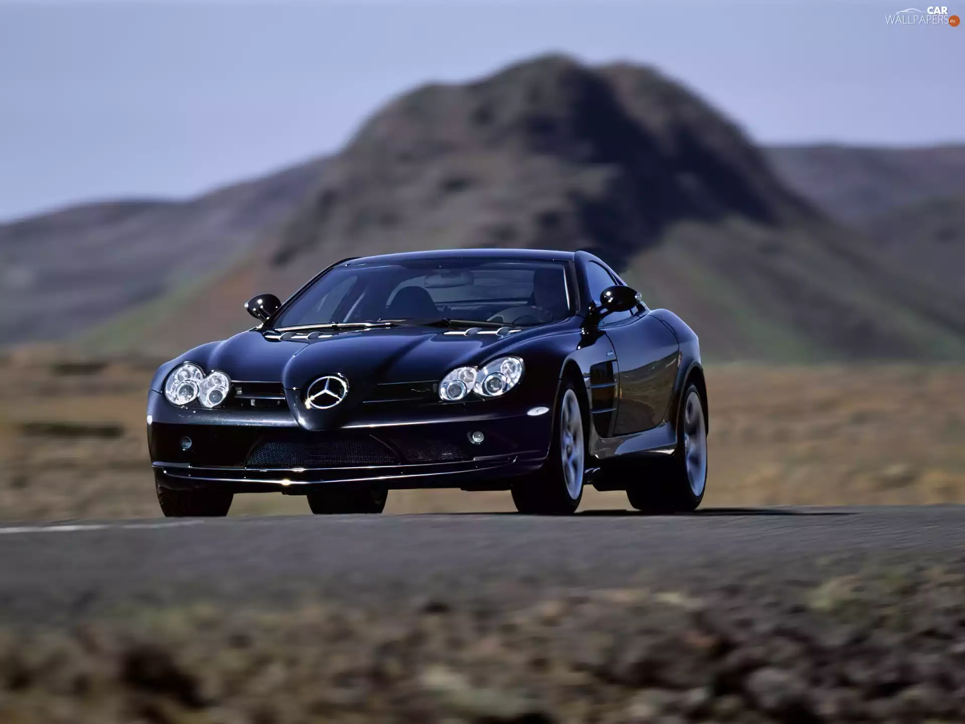 Mercedes SLR, Black paint