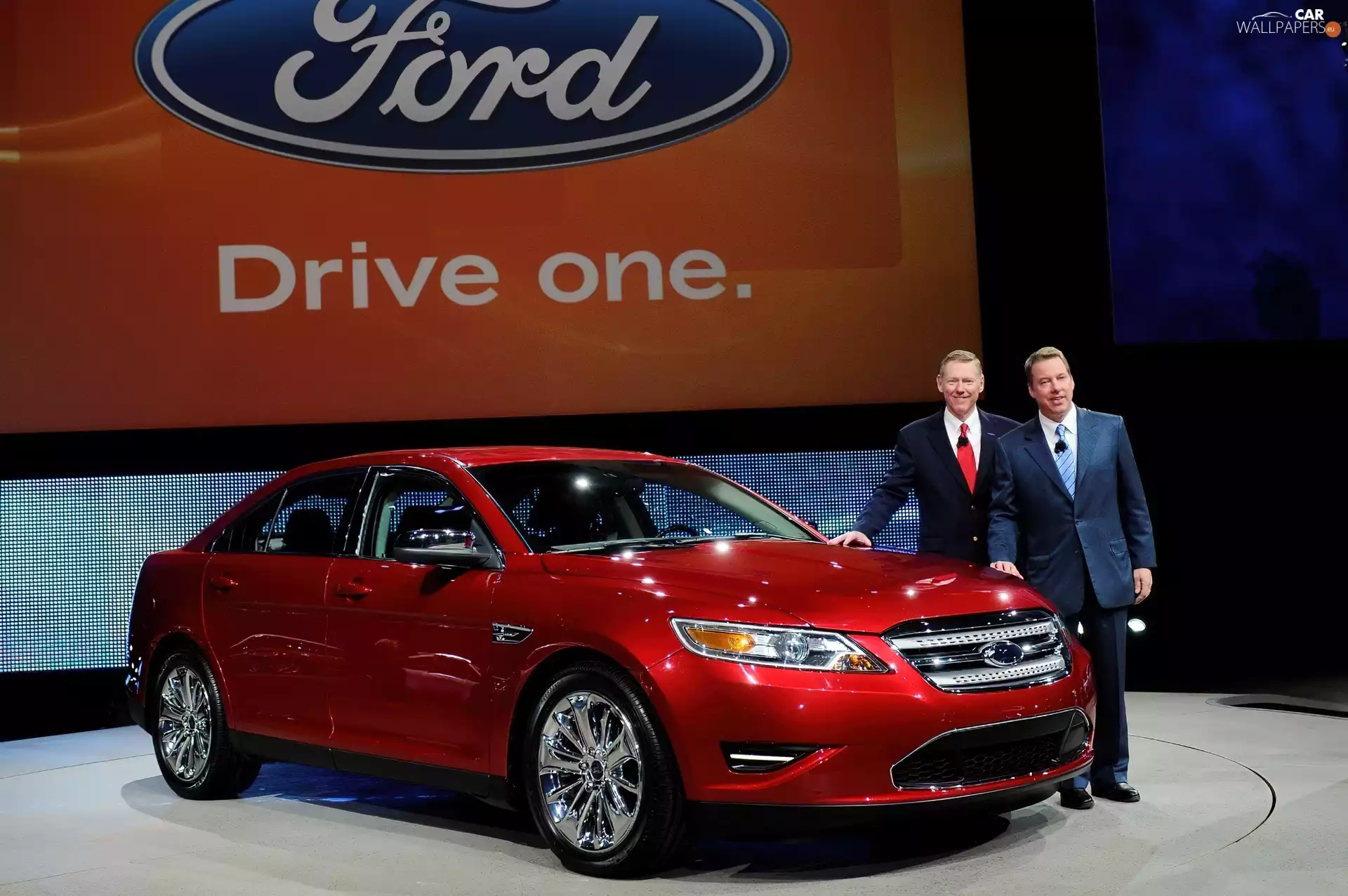 presentation, Ford Taurus