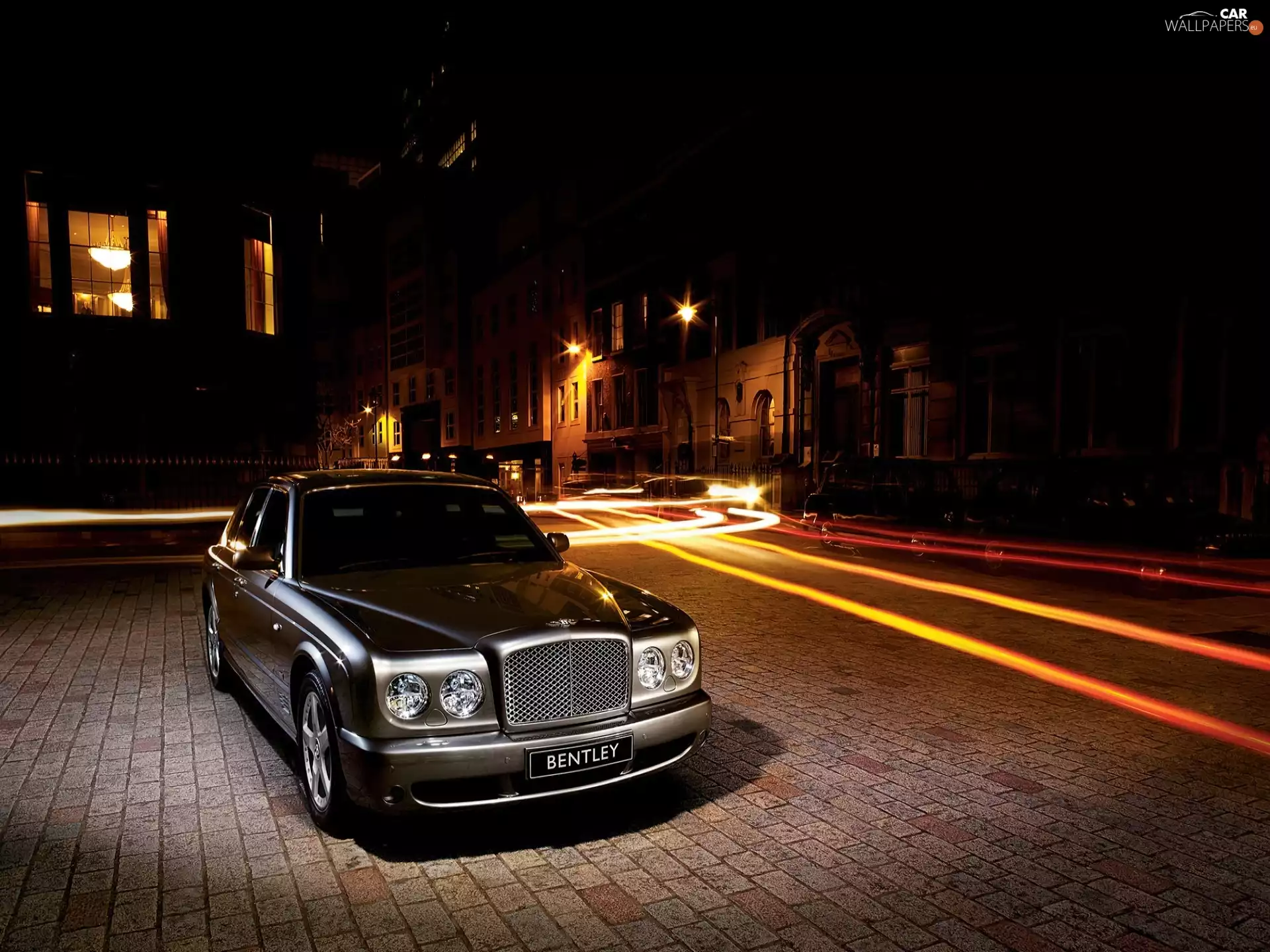 night, Bentley Arnage, promenade