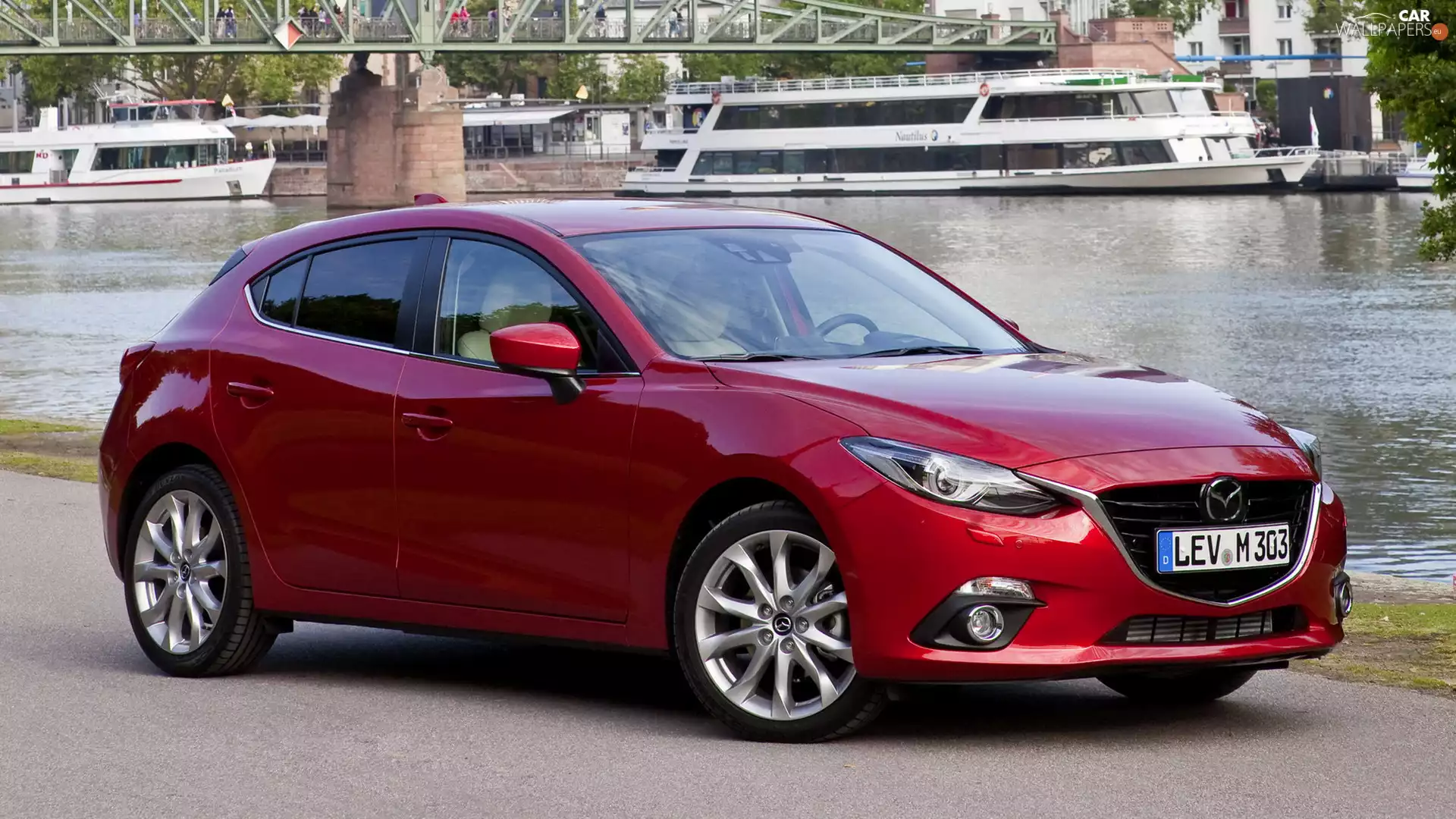 Hatchback, red hot, Mazda 3