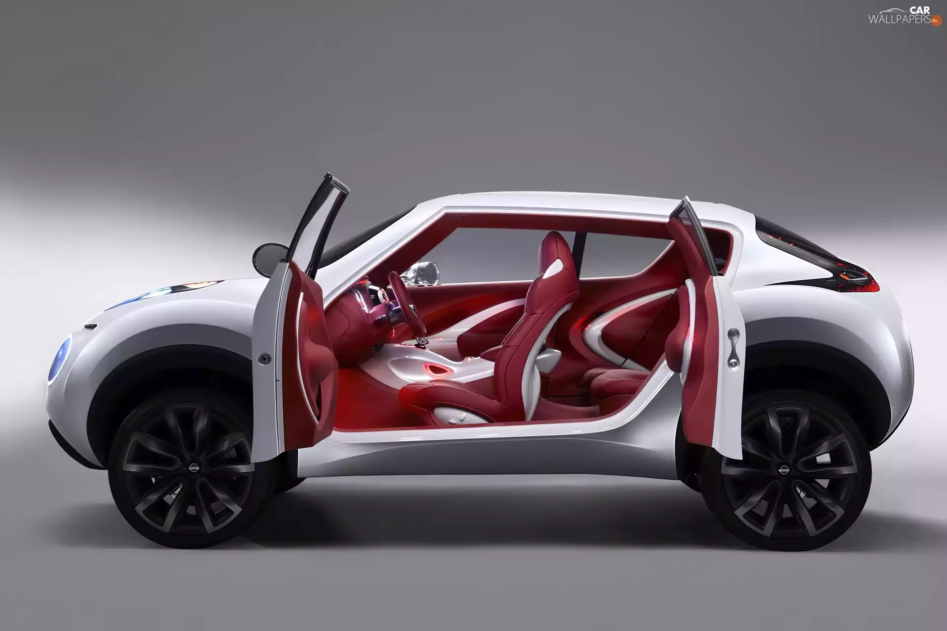 interior, Nissan Juke, Red