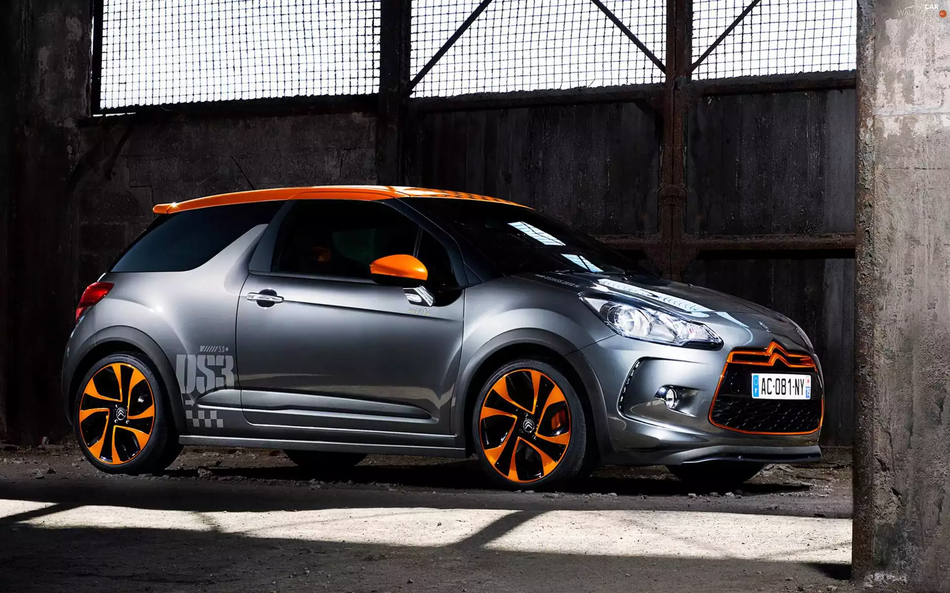 profile, Citroen DS3, right