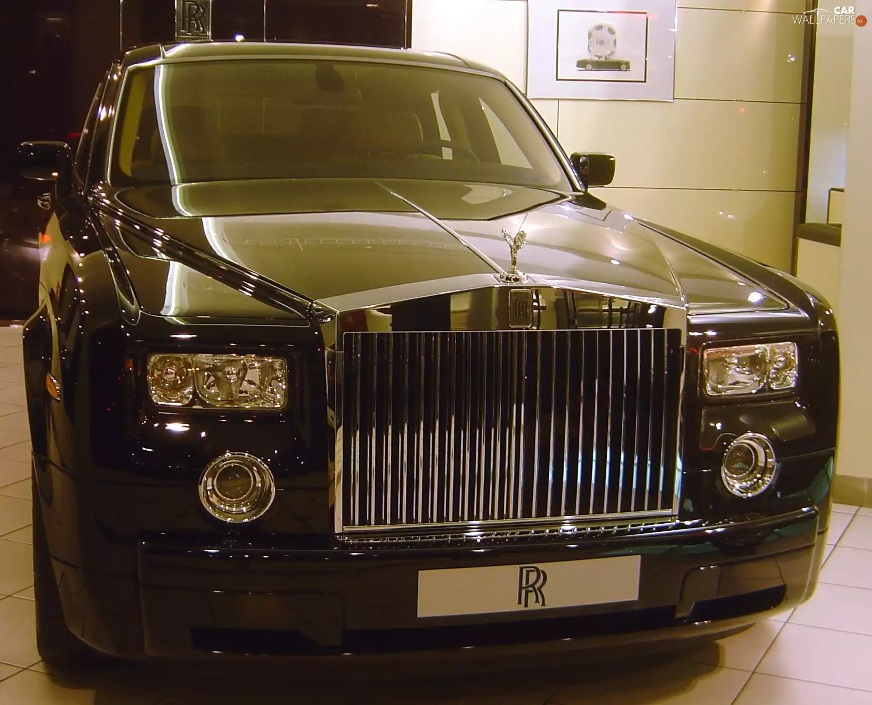 Halogens, Rolls-Royce Phantom, dummy