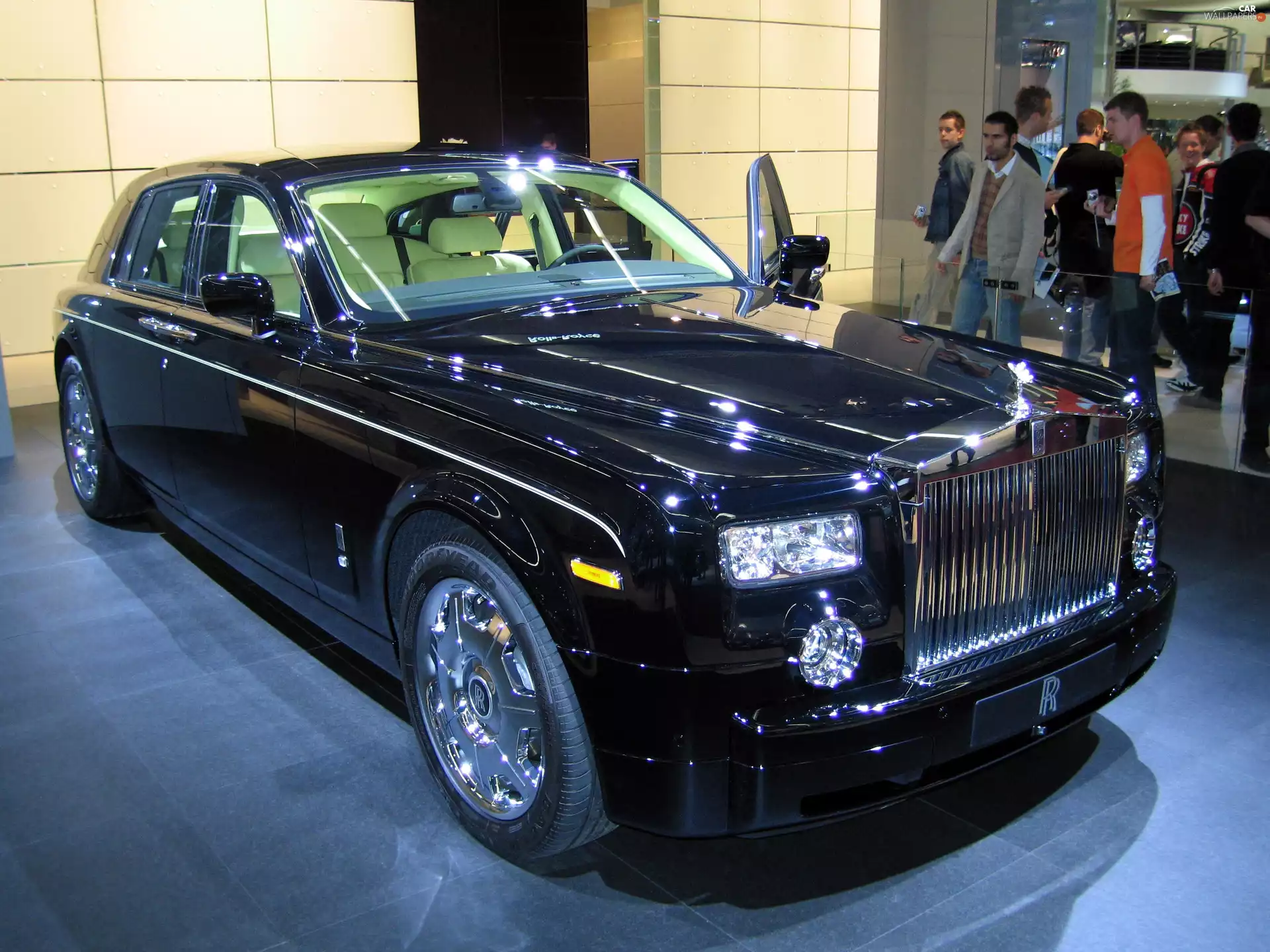 Geneva, Rolls-Royce Phantom, saloon