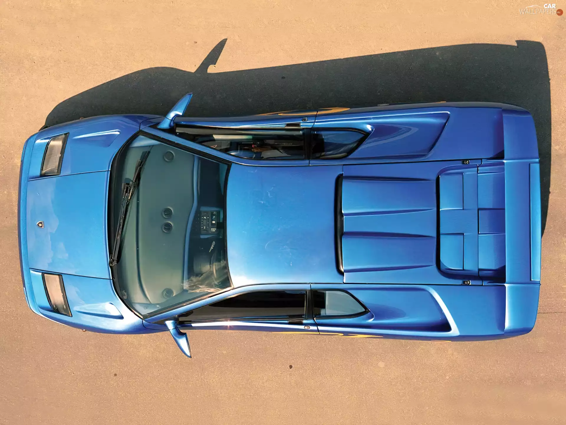 Lamborghini Diablo, the roof