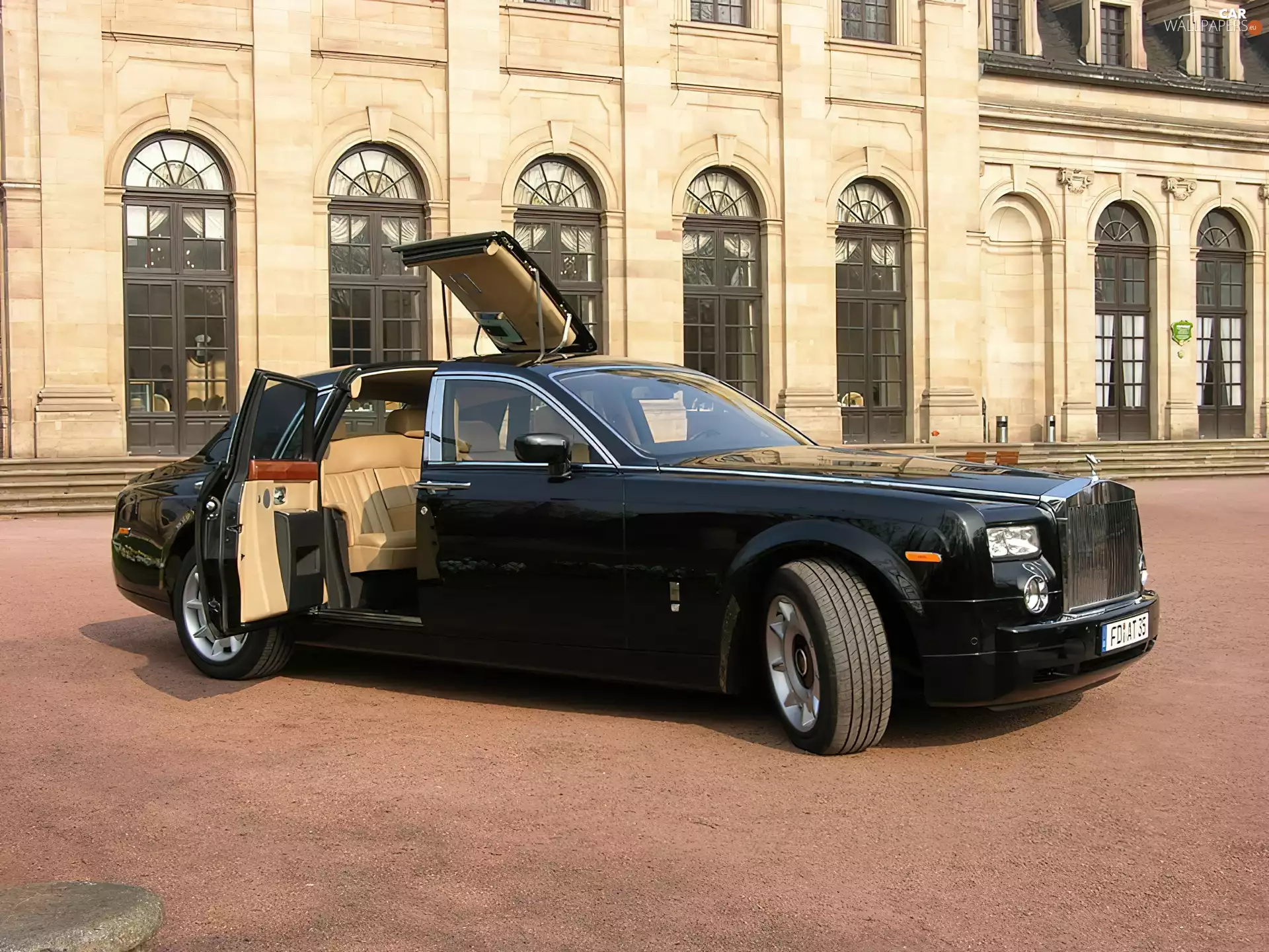 the roof, Rolls-Royce Phantom, opened