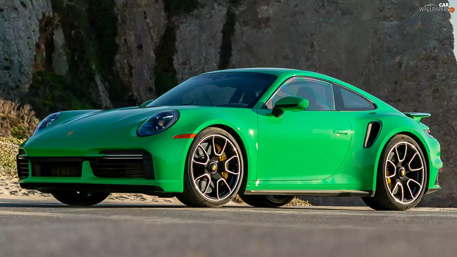 Porsche 911 Turbo S, green ones