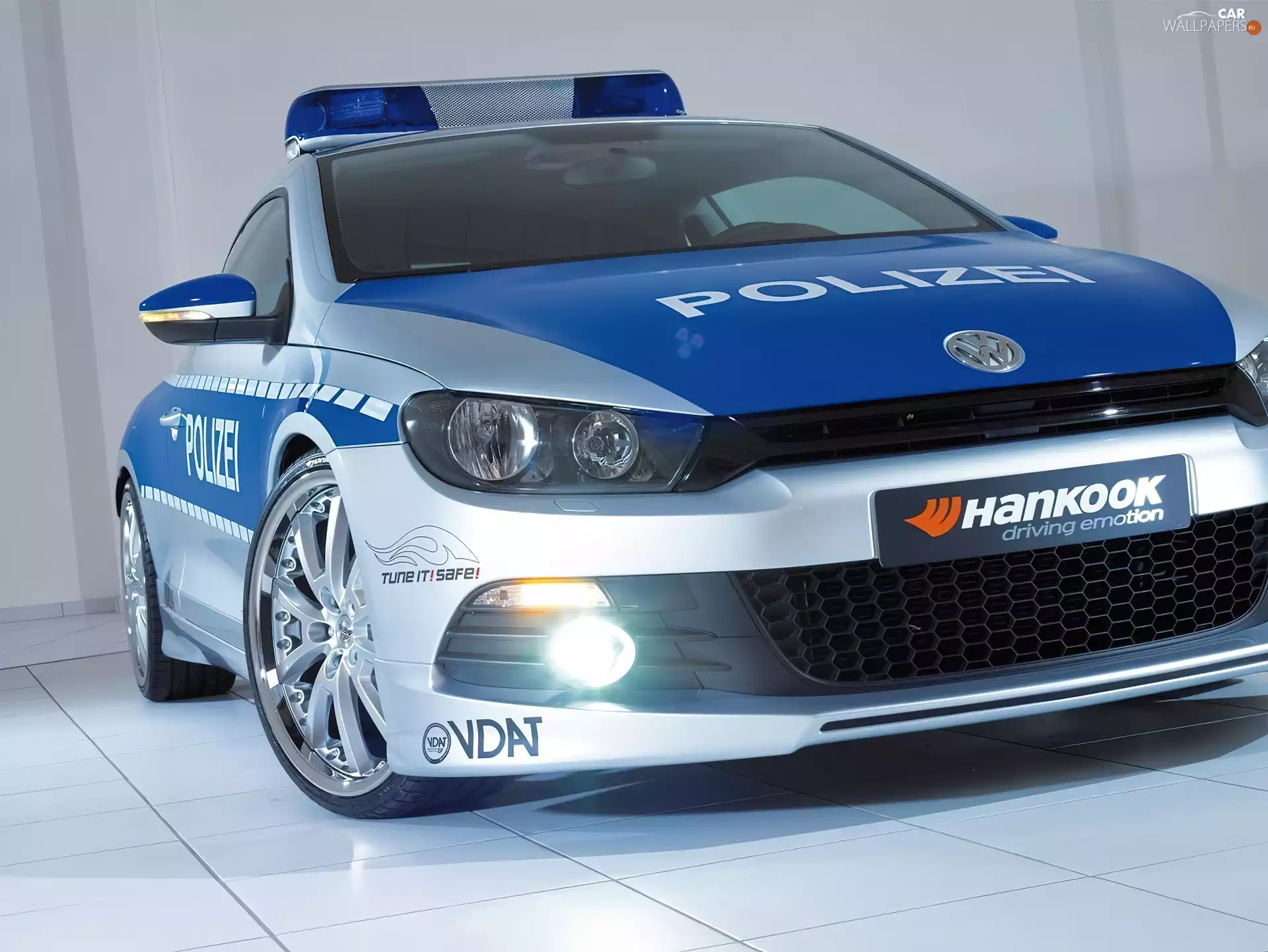 police, police, VW Scirocco