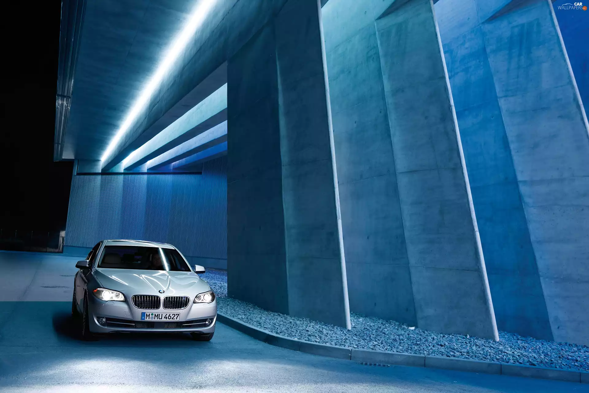 flyover, BMW 5 Series F10, Sunroof