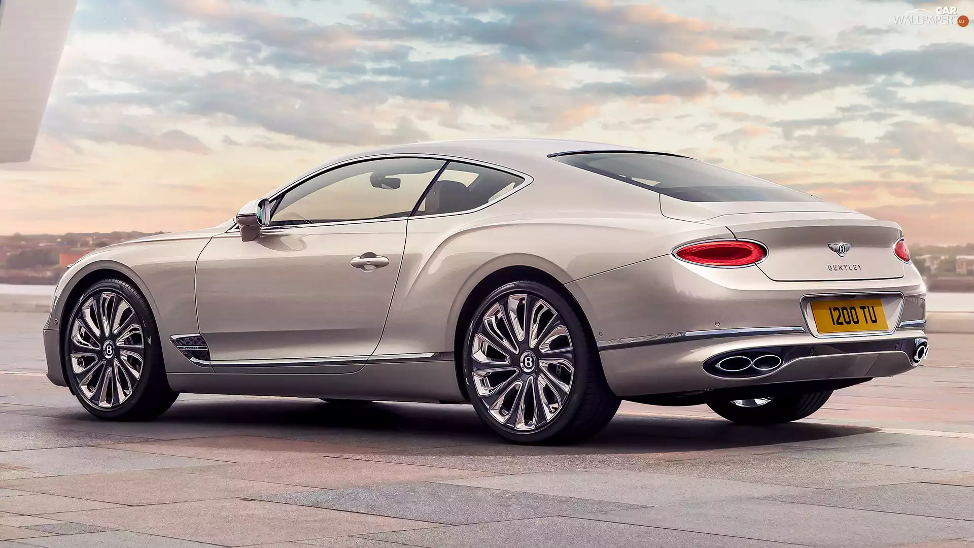 Bentley Continental GT, side