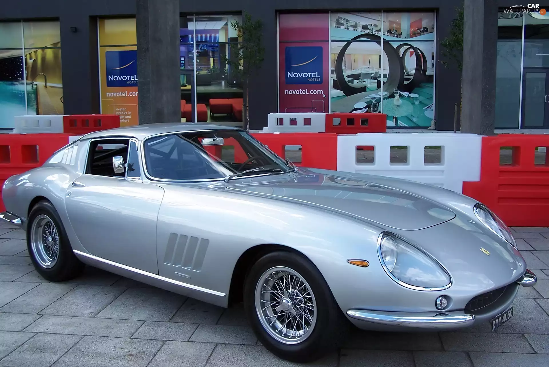 Silver, Ferrari 275