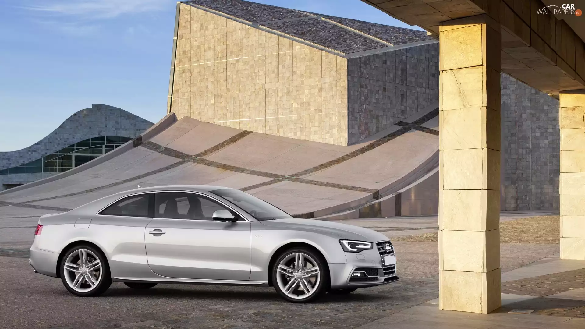 House, Audi S5, Silver