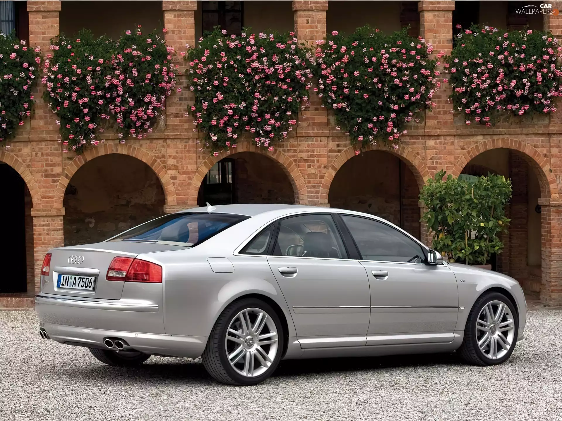 Metalic, Audi S8, silver
