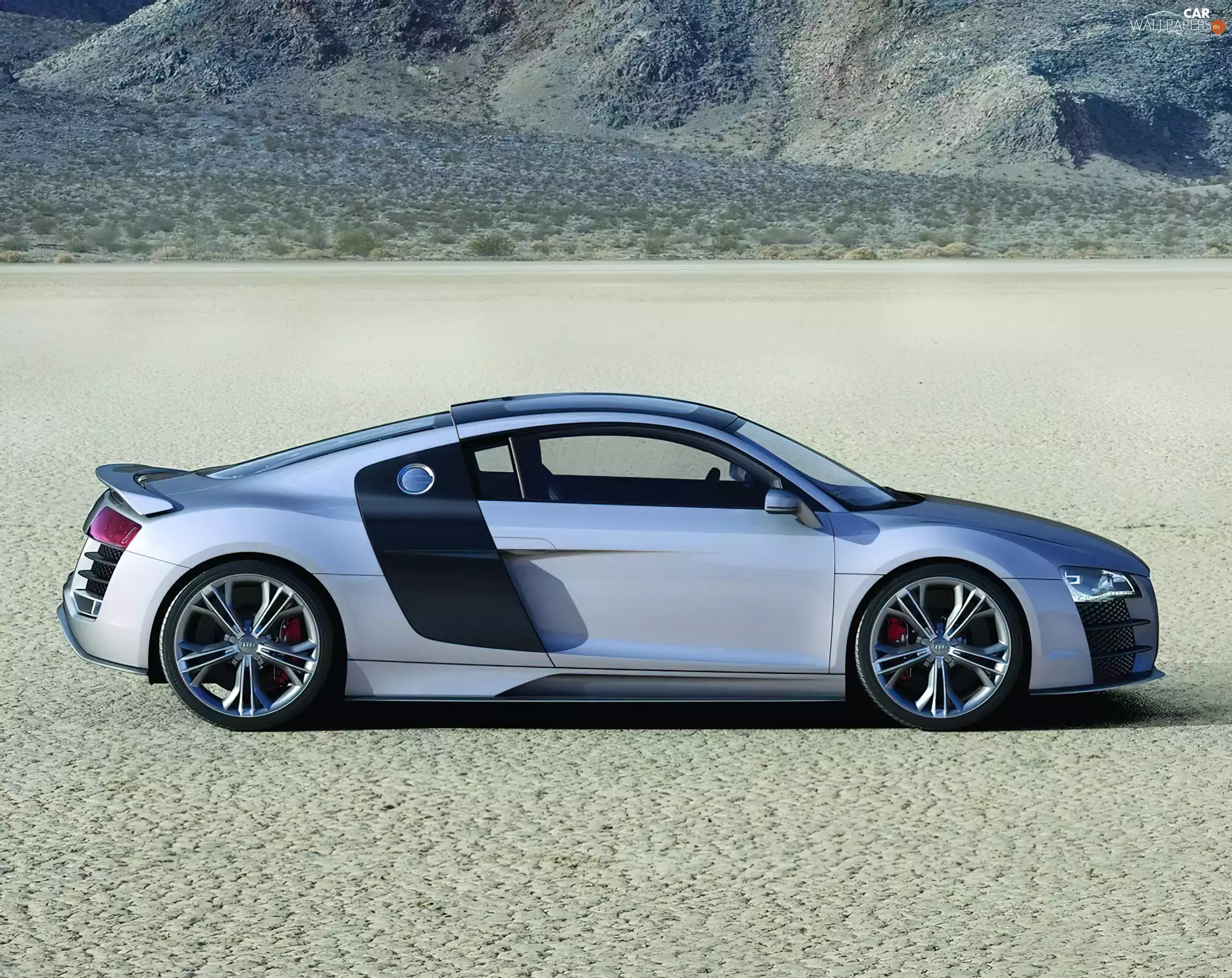 Silver, Audi R8