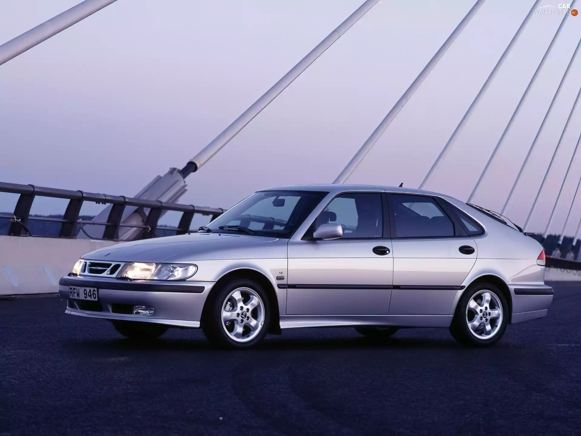 Hatchback, silver, Saab 9-3
