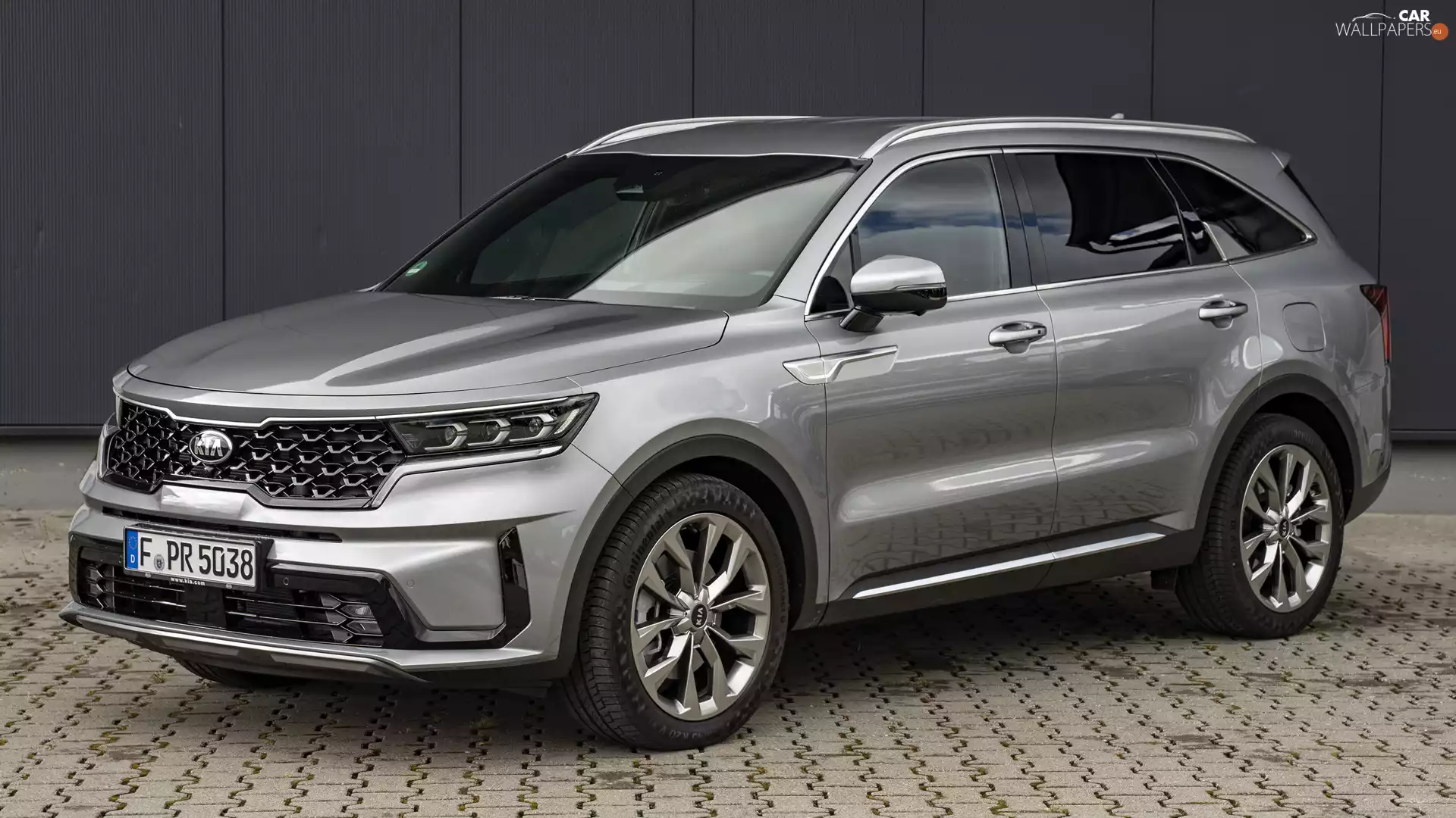 Toyota Silver, Kia Sorento