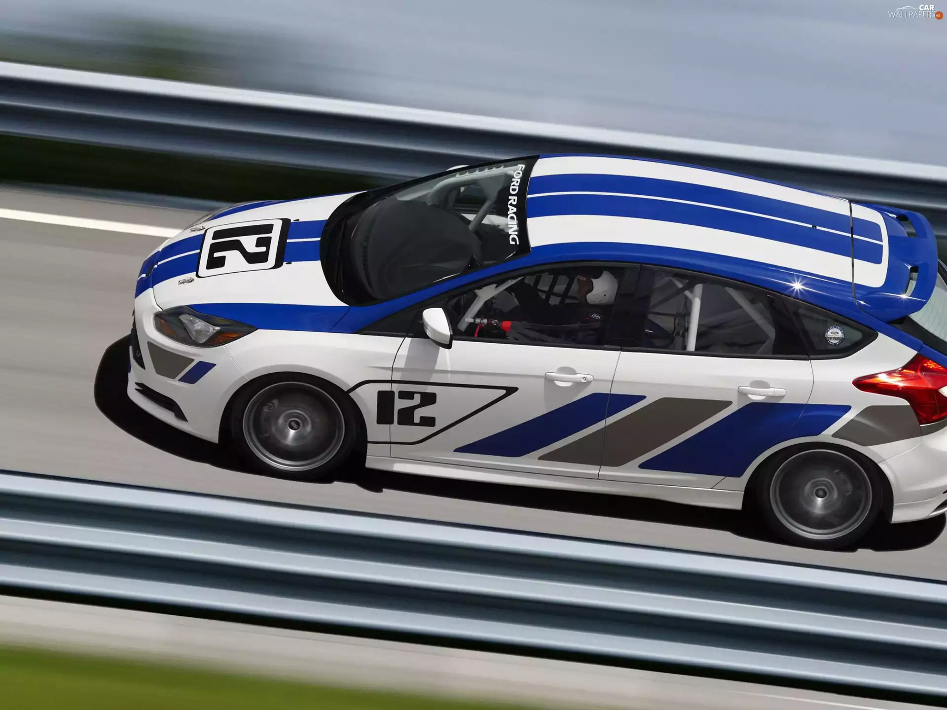 race, Ford Focus ST-R, track