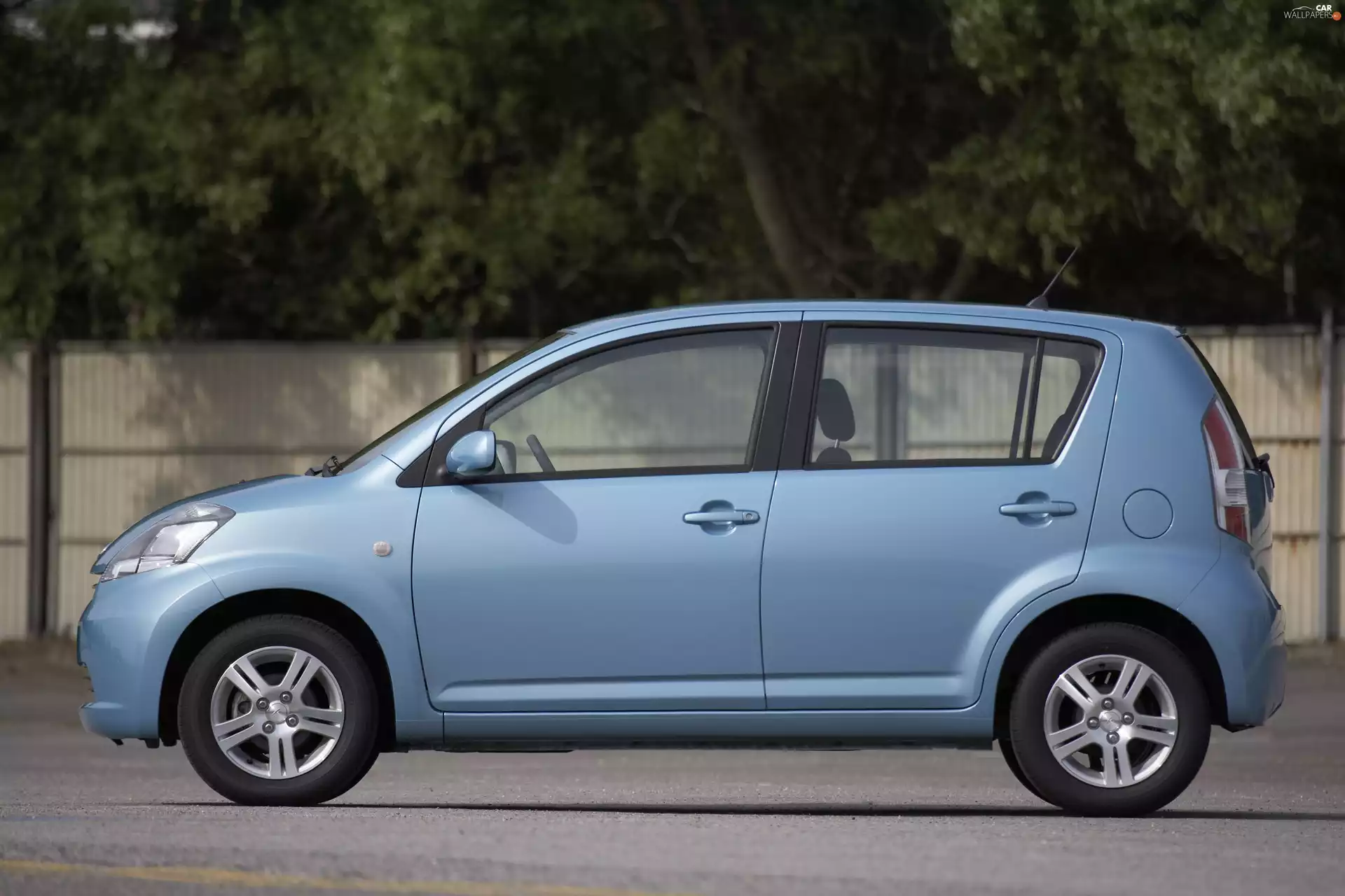 Dunlop, Daihatsu Sirion, tires