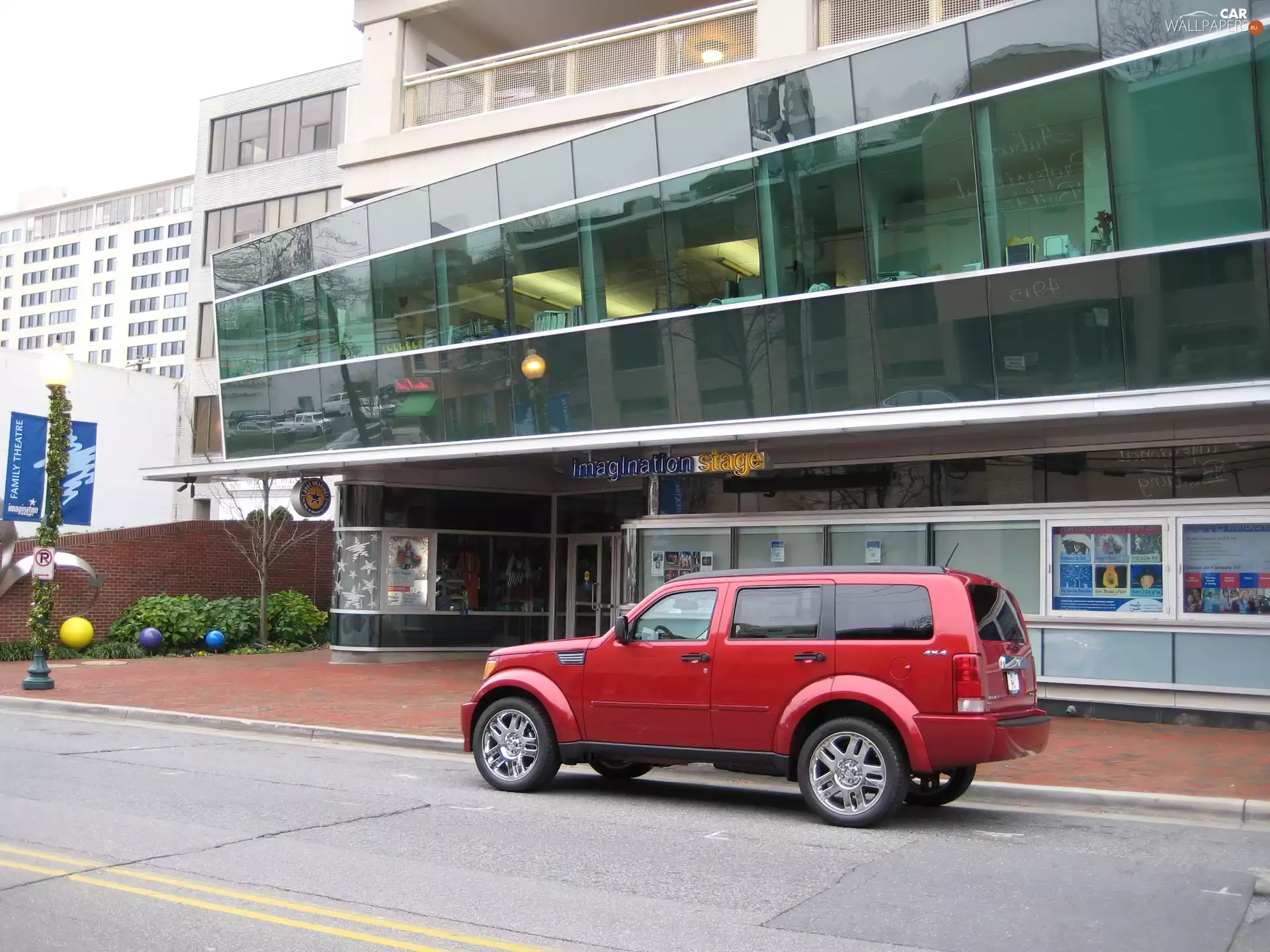 Street, Dodge Nitro, Town