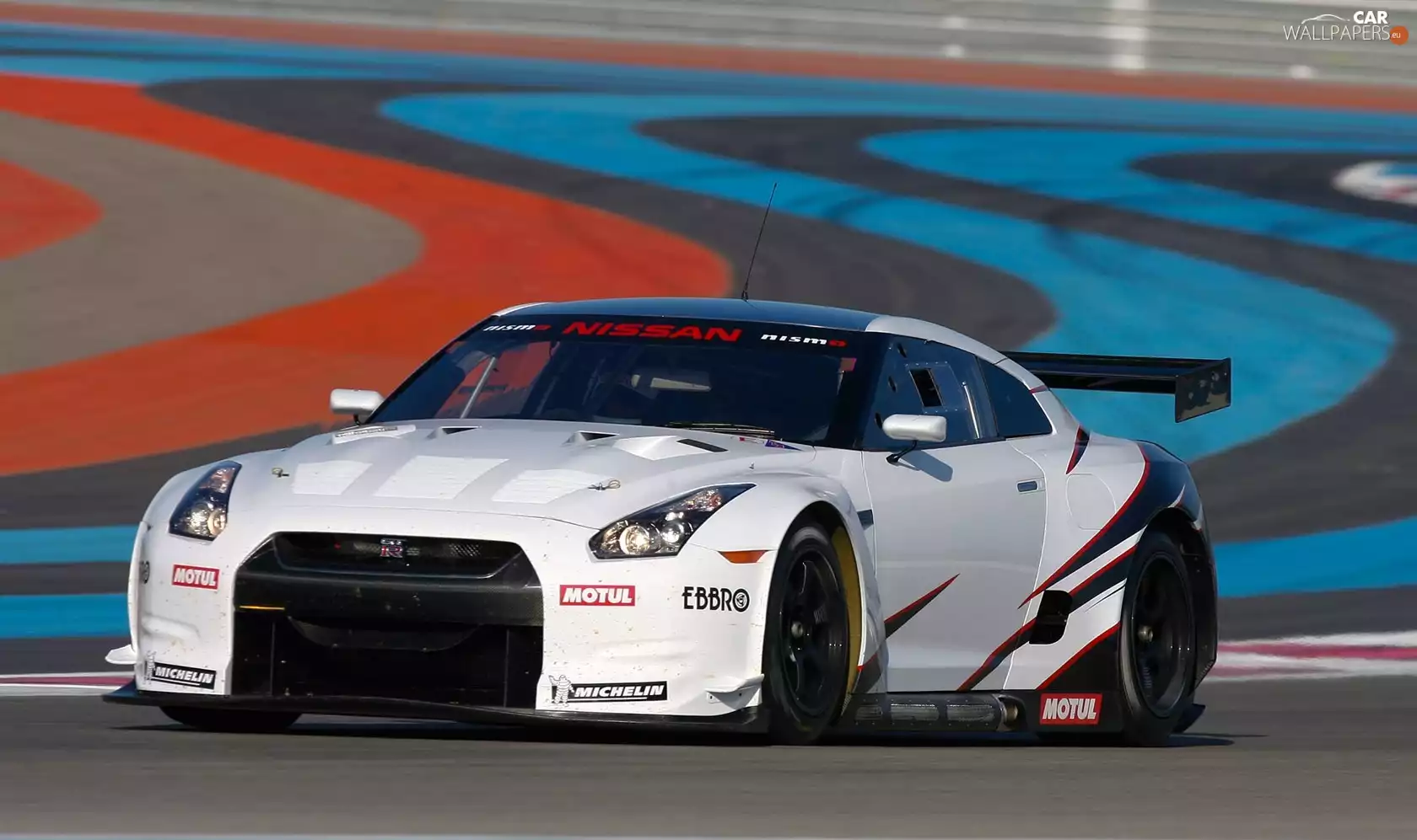 Nissan GTR GT1, track