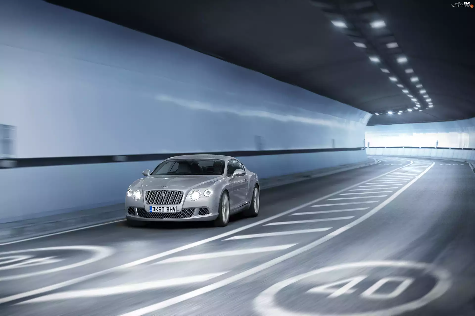 Bentley Continental GT, tunnel