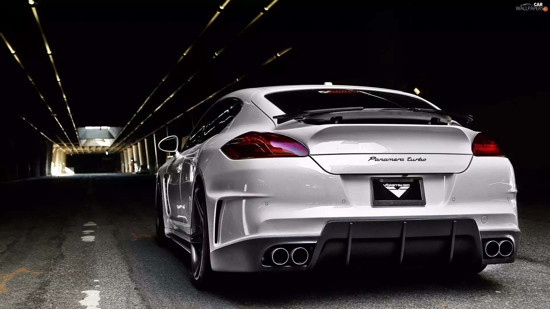 tunnel, Porsche Panamera