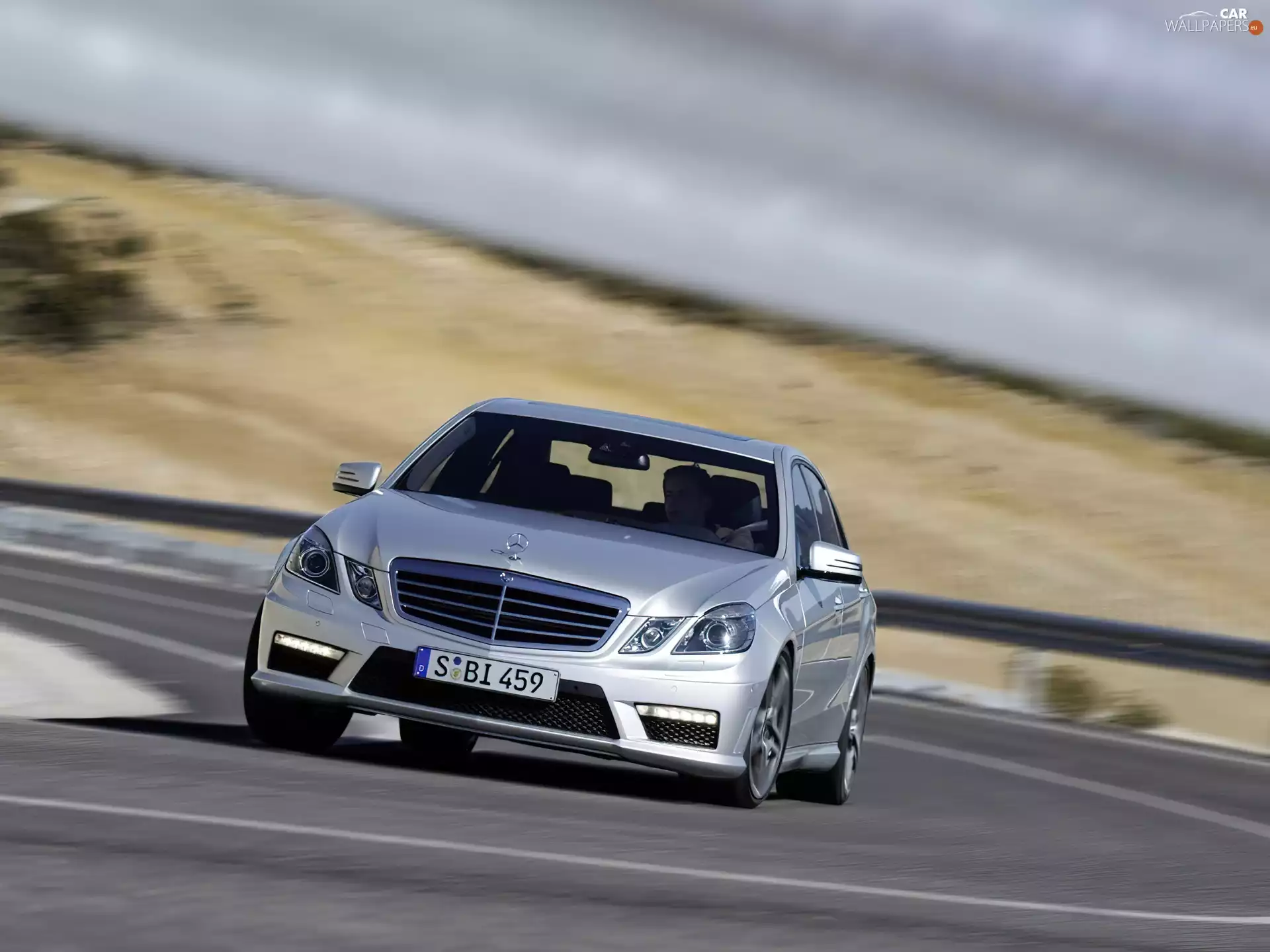 Mercedes Benz E63, turn