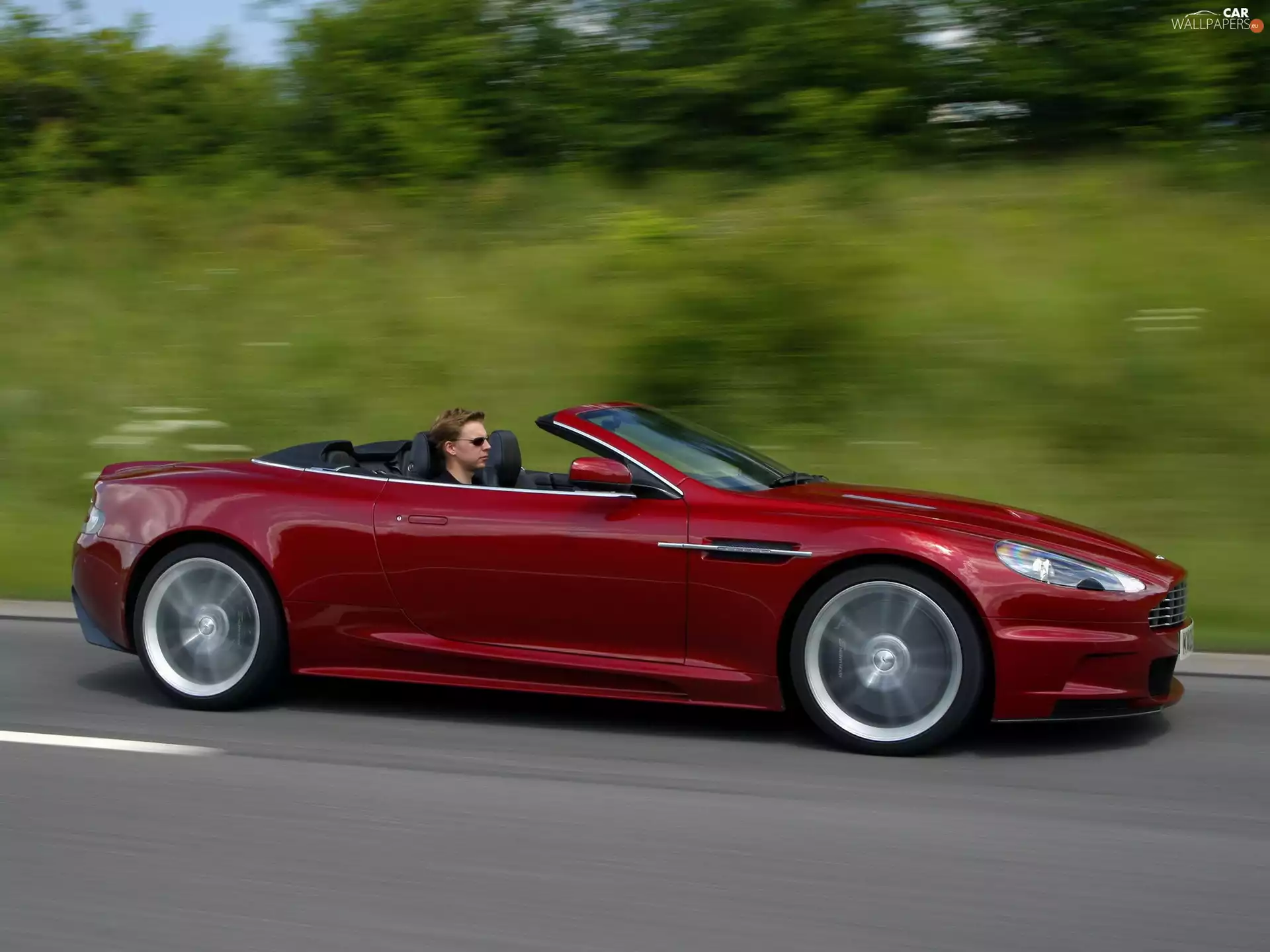 Aston Martin DBS, V12