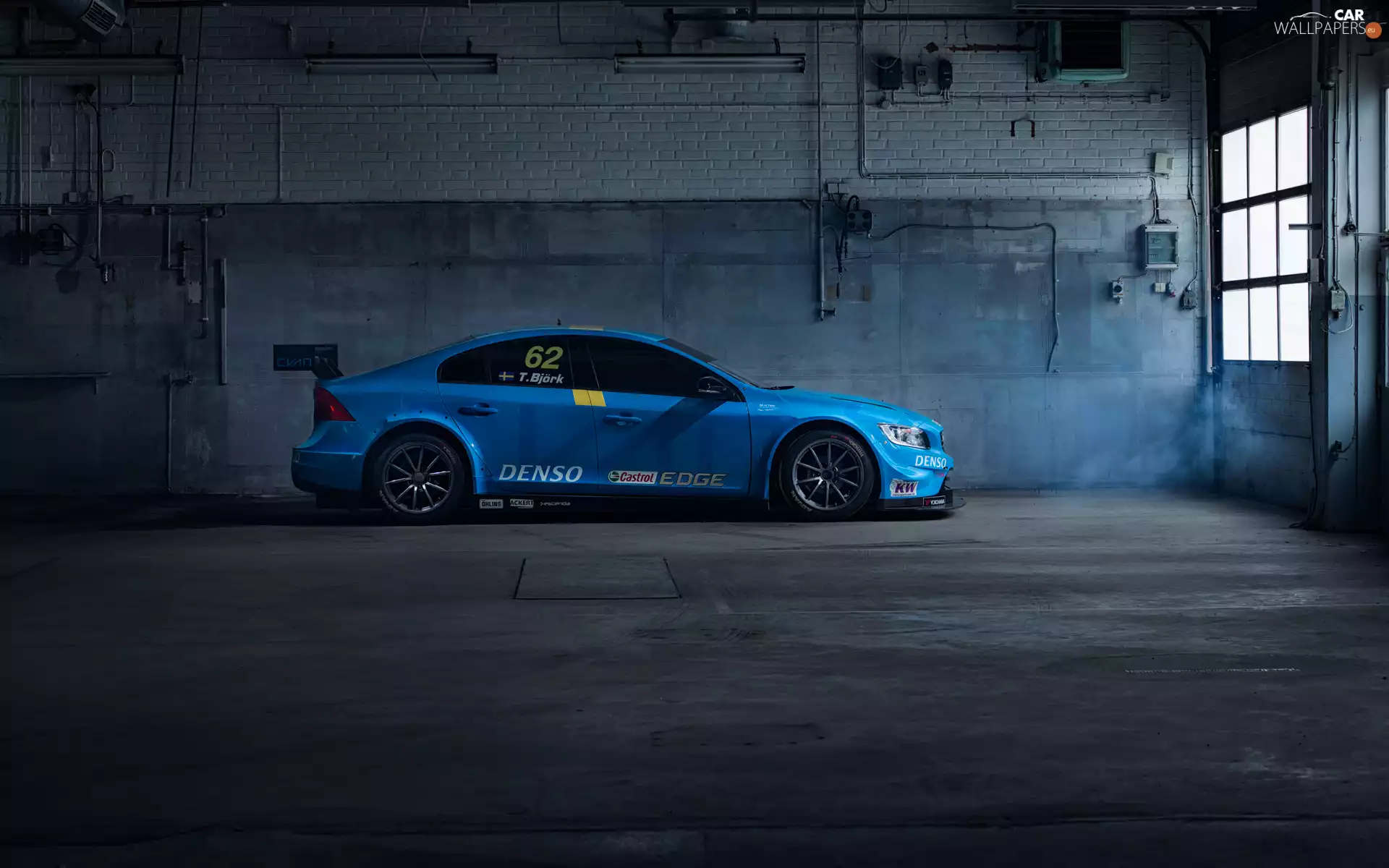 garage, Blue, Volvo V60