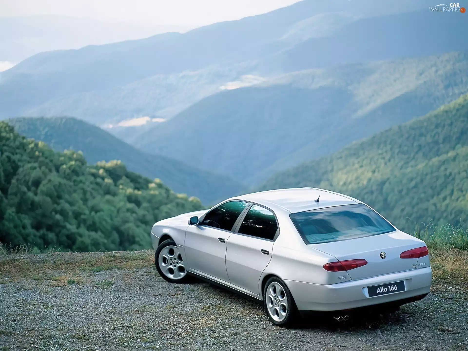 Alfa Romeo 166, Valley