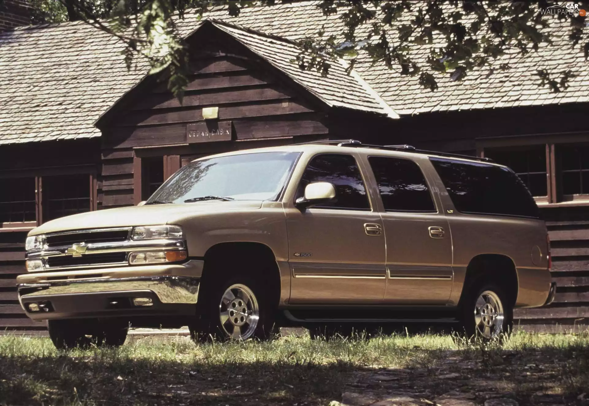 Chevrolet Suburban, Previous, version