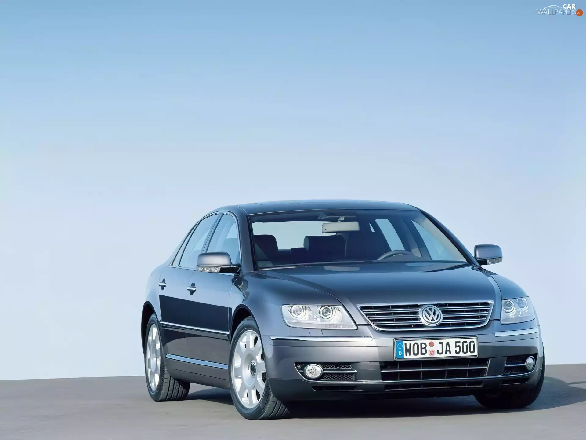 Volkswagen Phaeton, Front